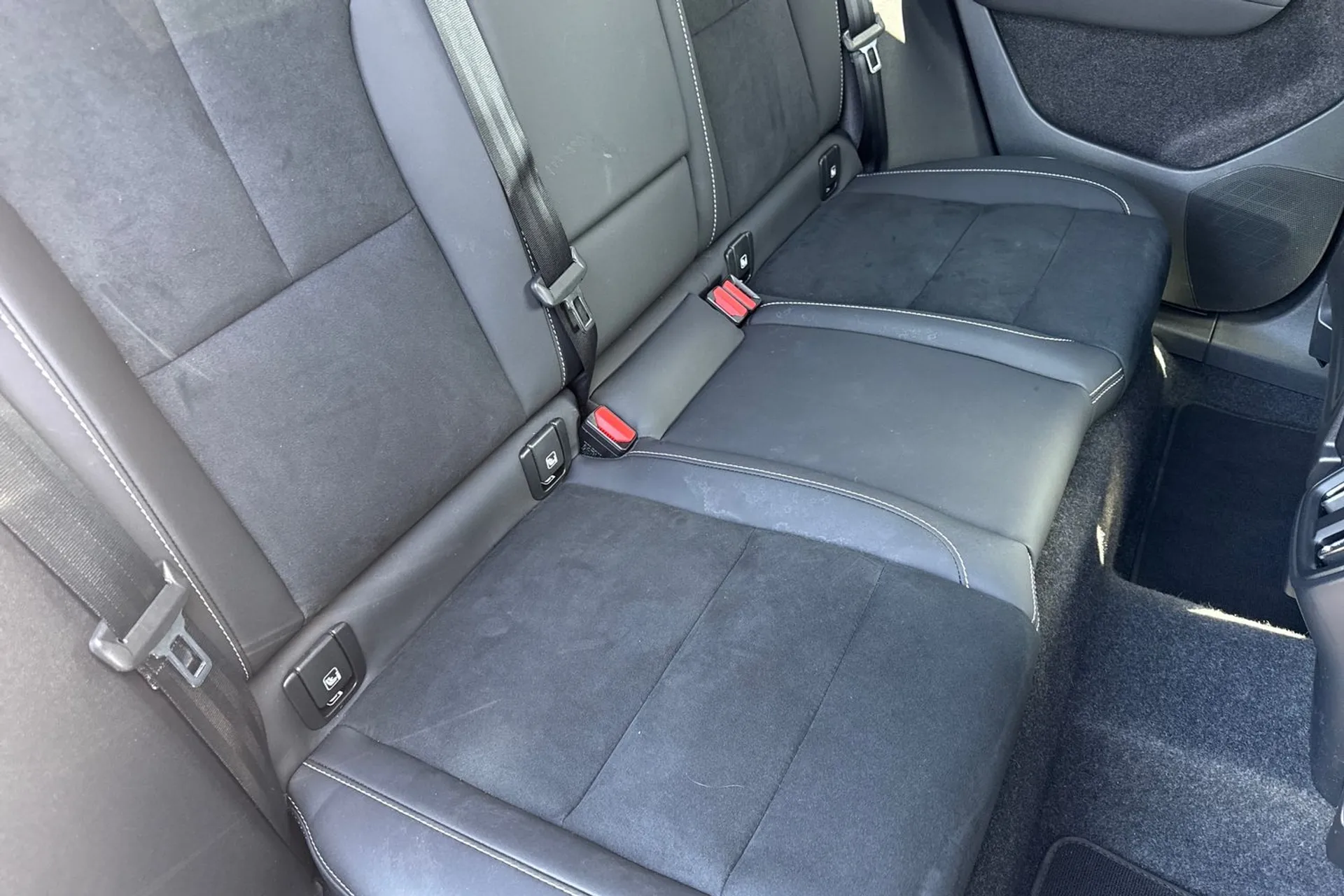 Volvo XC40 thumbnail image number 26