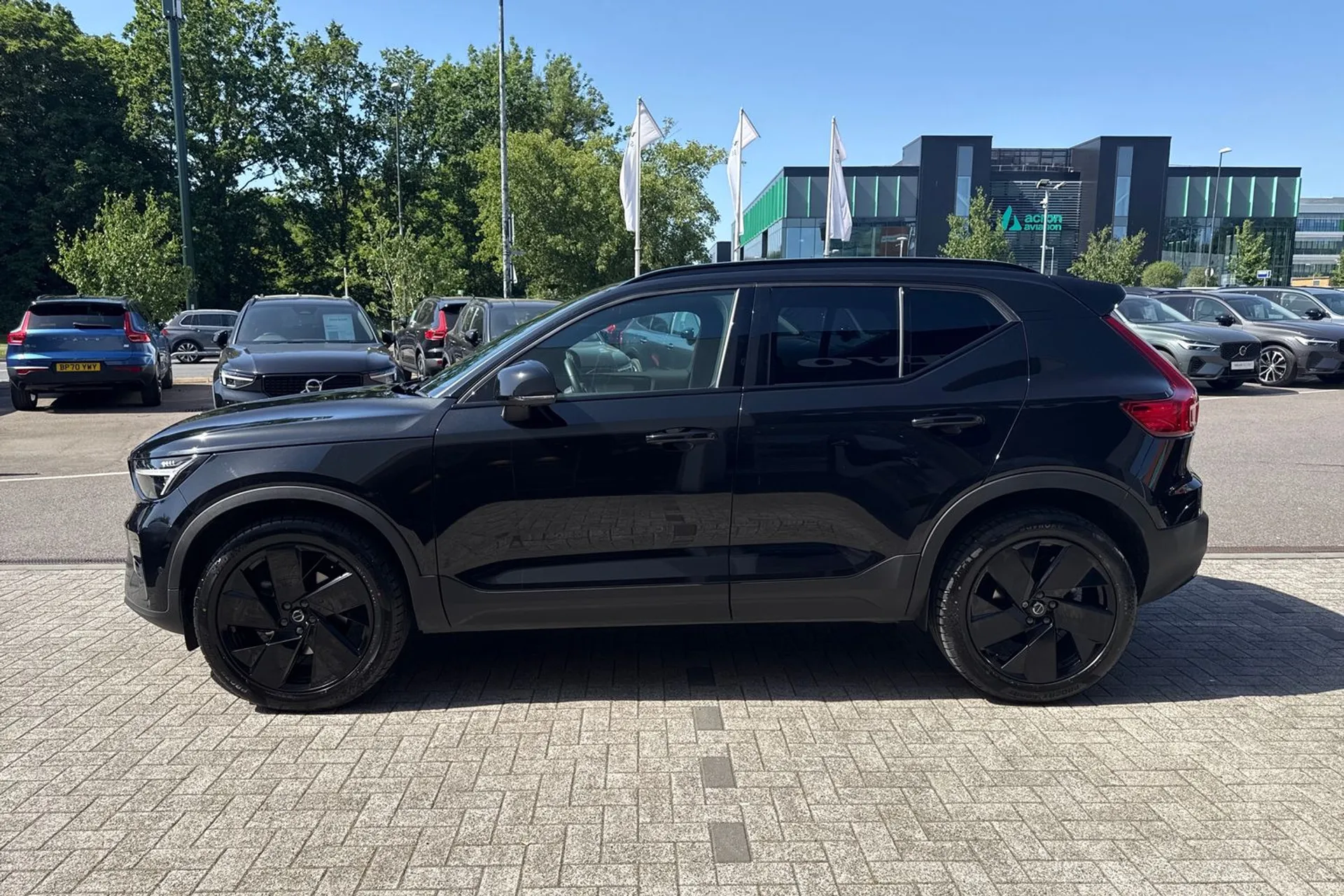 Volvo XC40 thumbnail image number 12