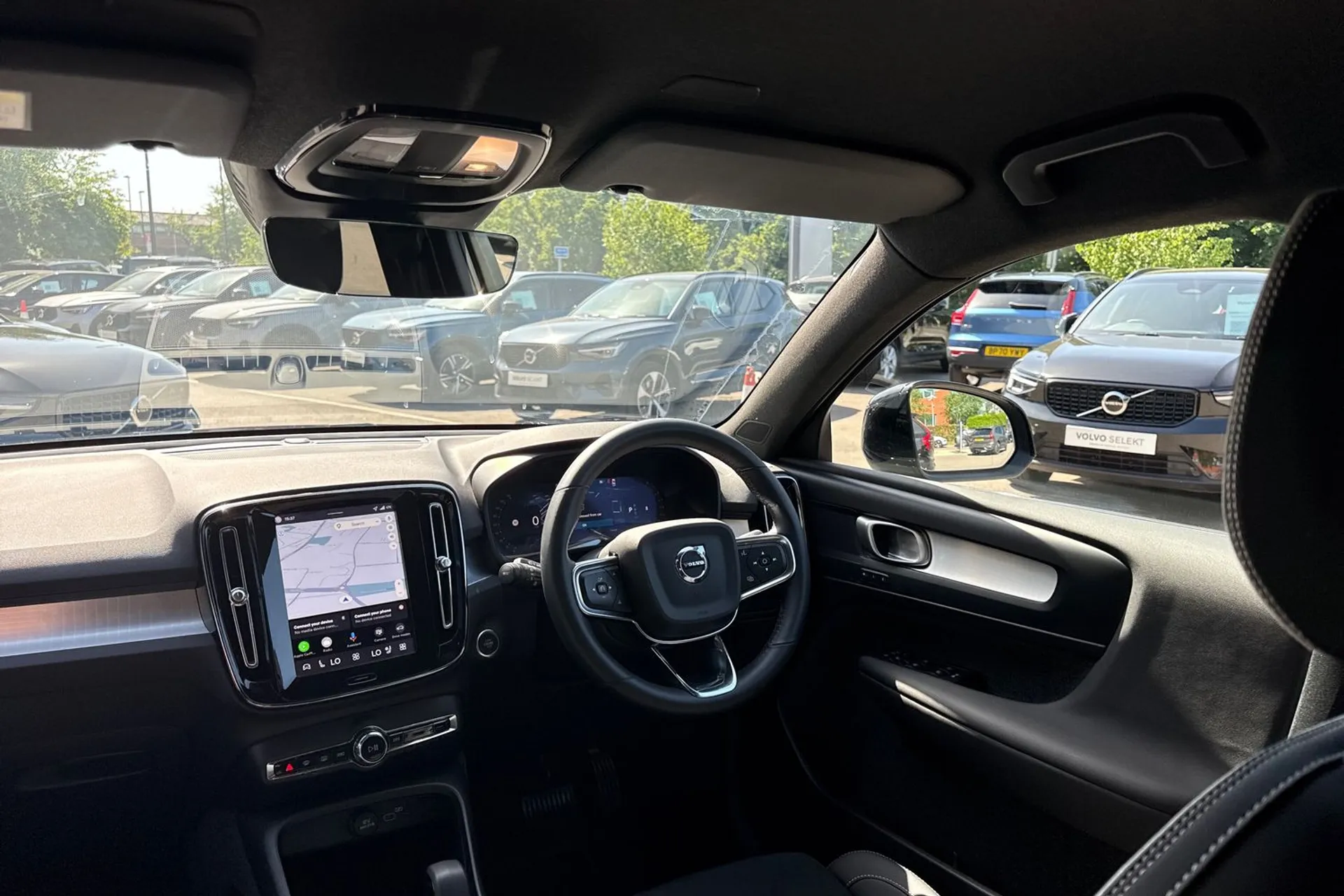 Volvo XC40 thumbnail image number 34