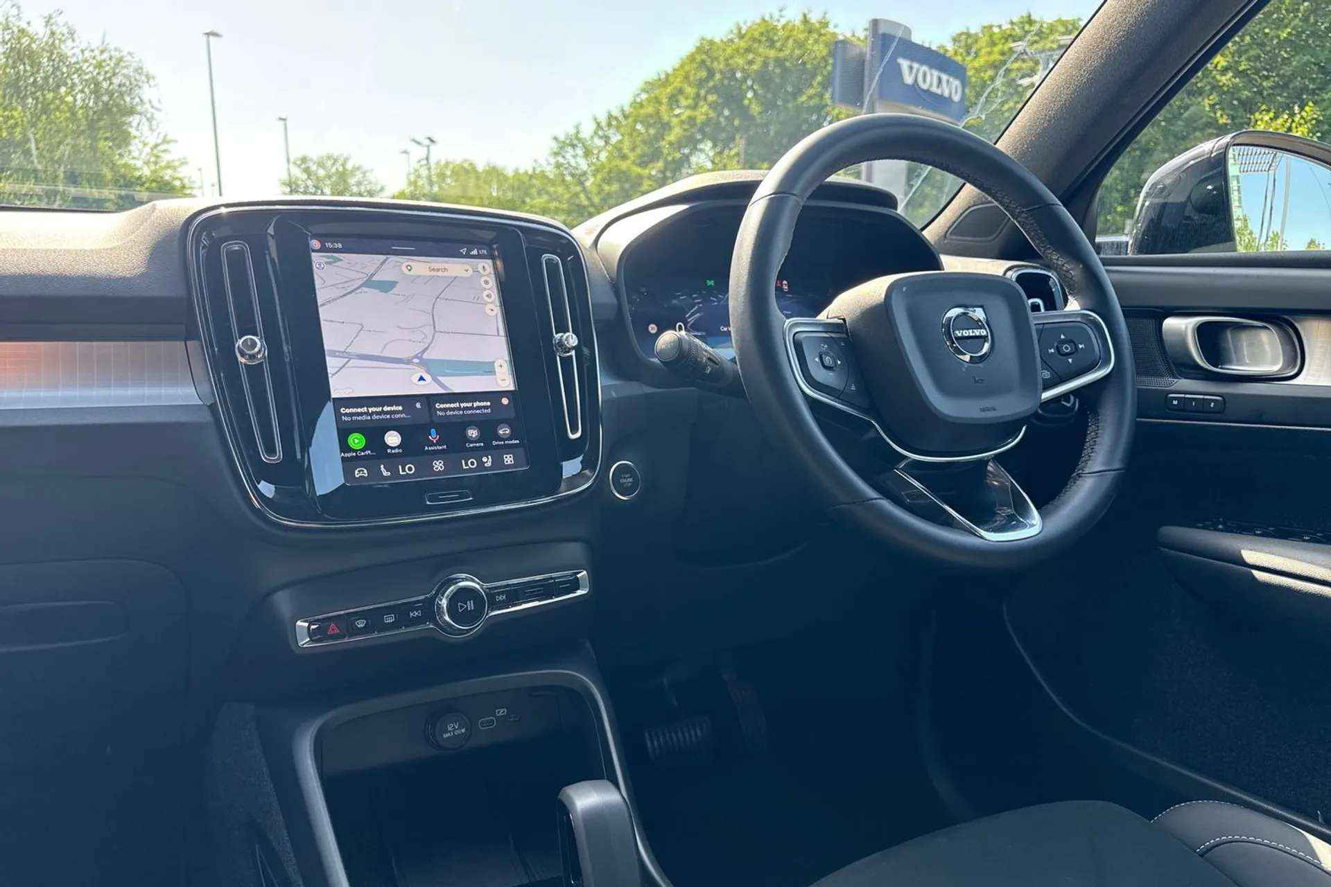 Volvo XC40 thumbnail image number 36