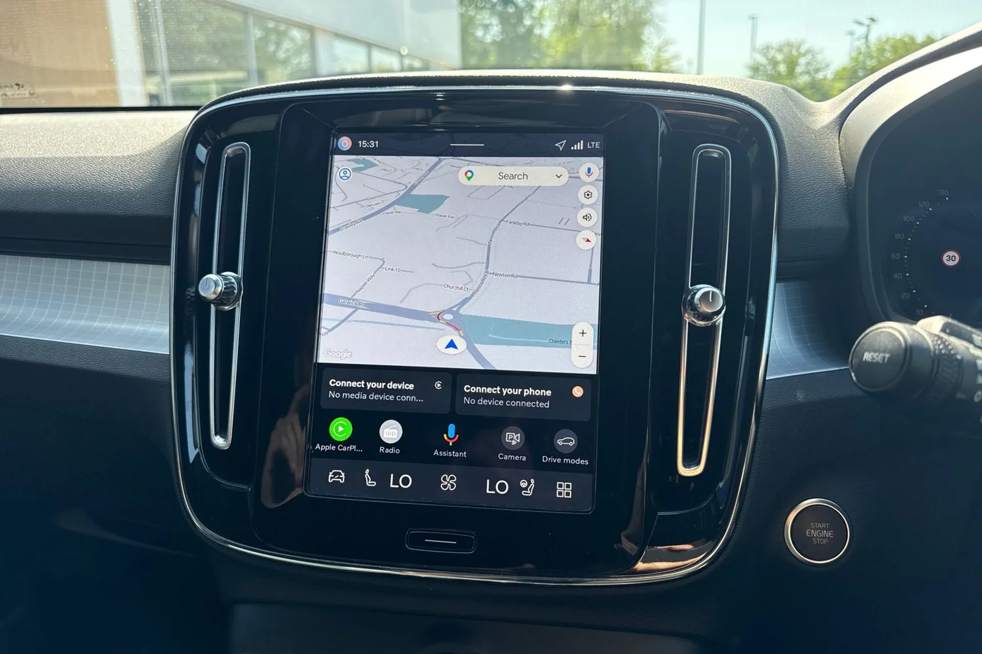 Volvo XC40 thumbnail image number 5