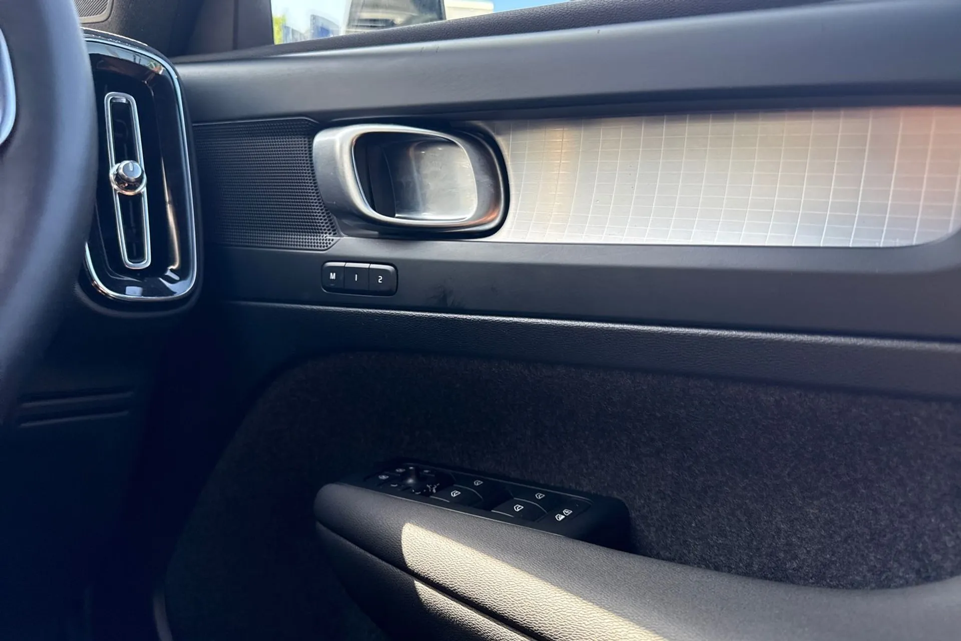 Volvo XC40 thumbnail image number 42