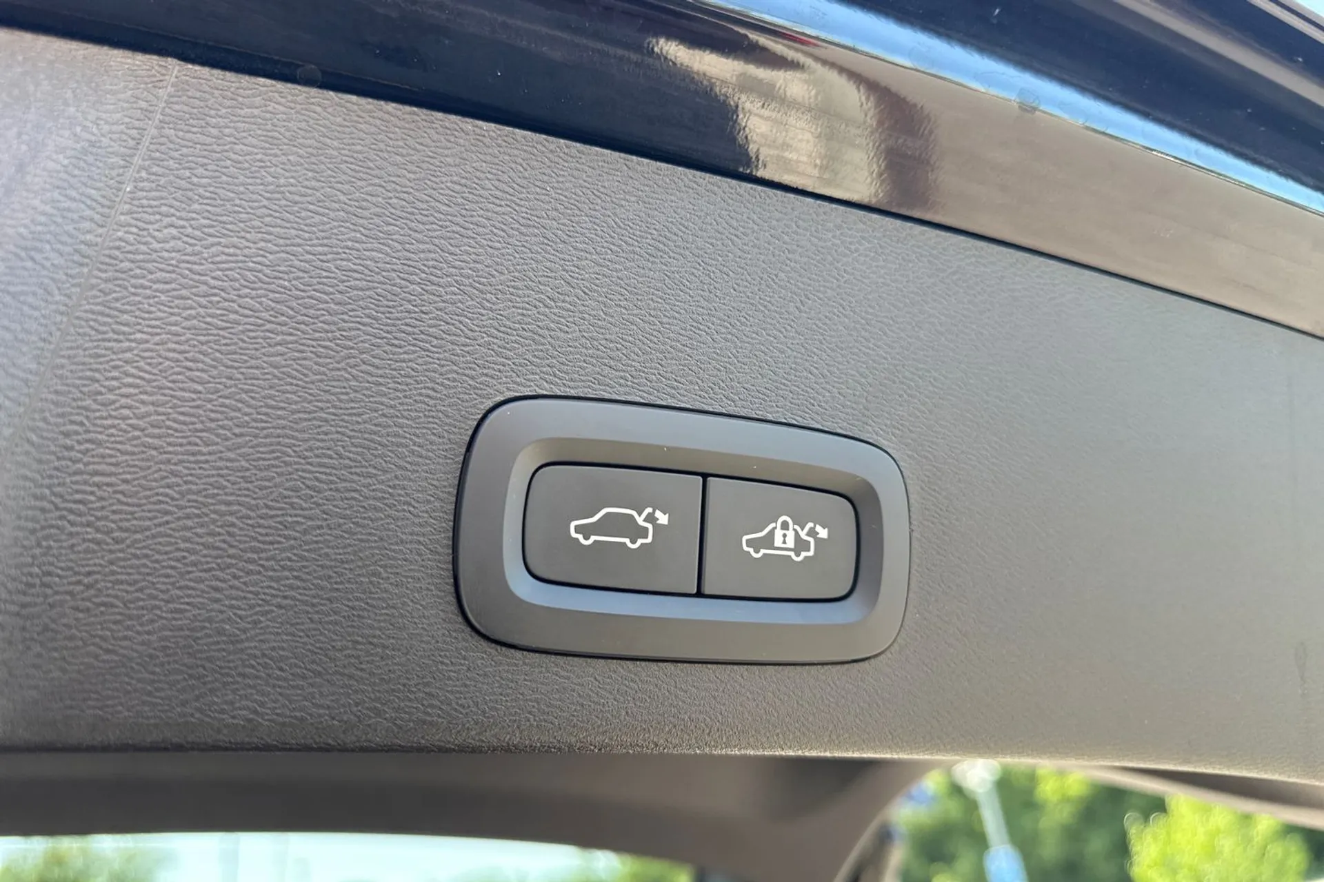 Volvo XC40 thumbnail image number 22