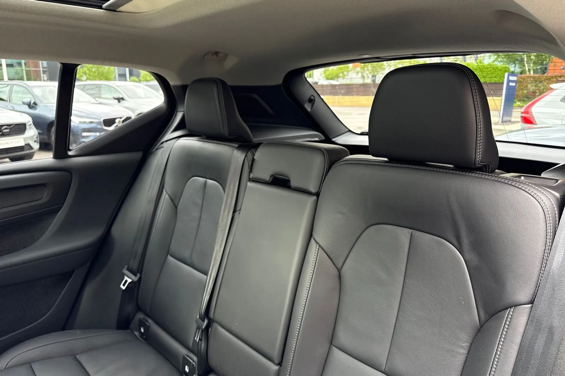 Volvo XC40 thumbnail image number 31