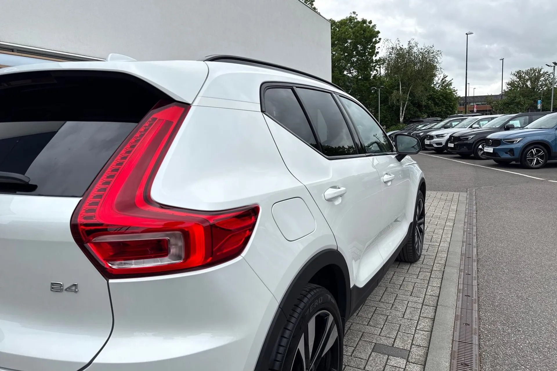 Volvo XC40 thumbnail image number 15