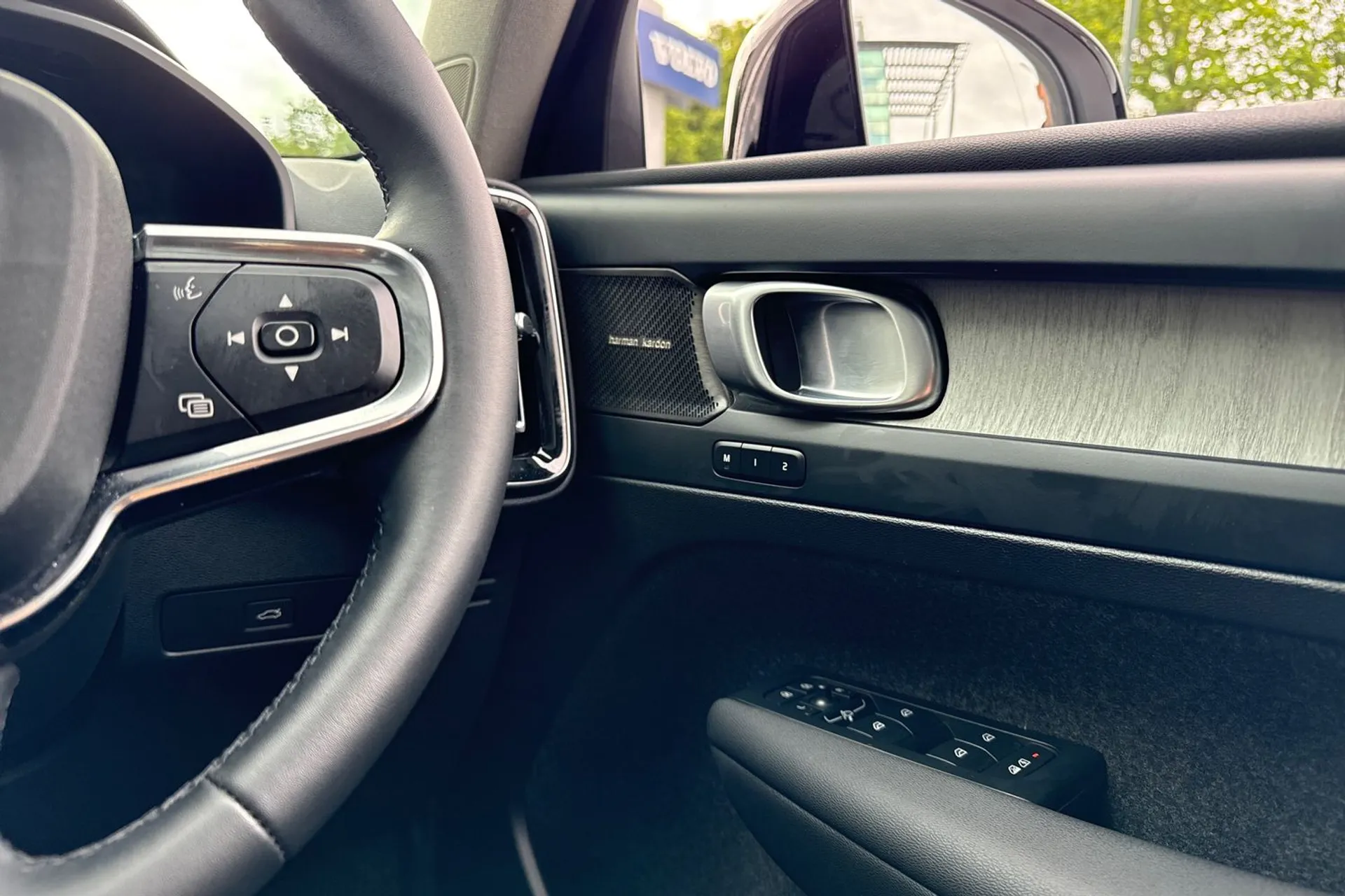 Volvo XC40 thumbnail image number 42