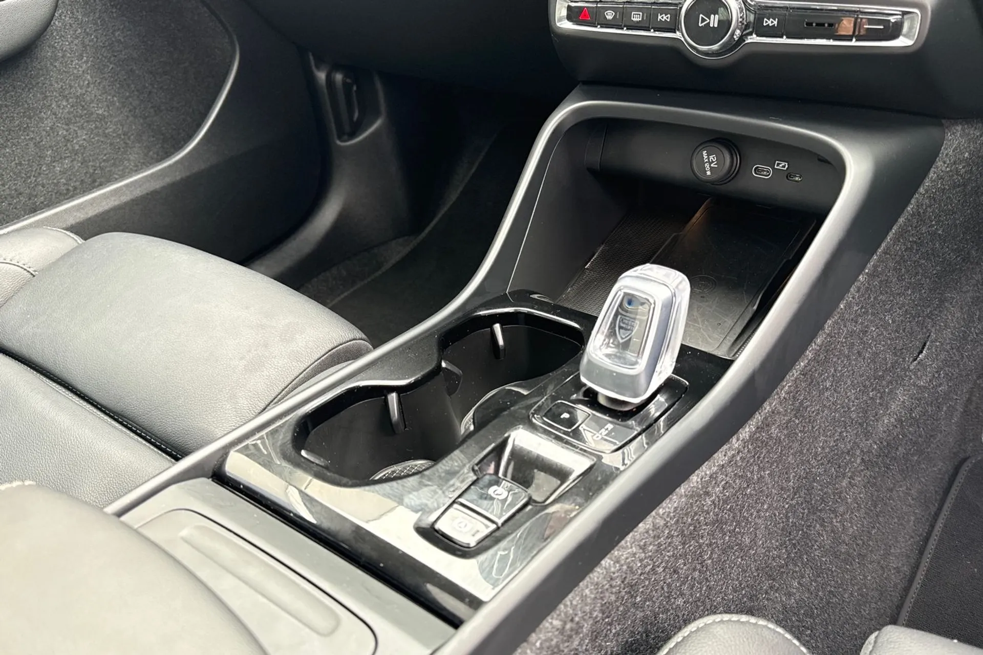 Volvo XC40 thumbnail image number 43