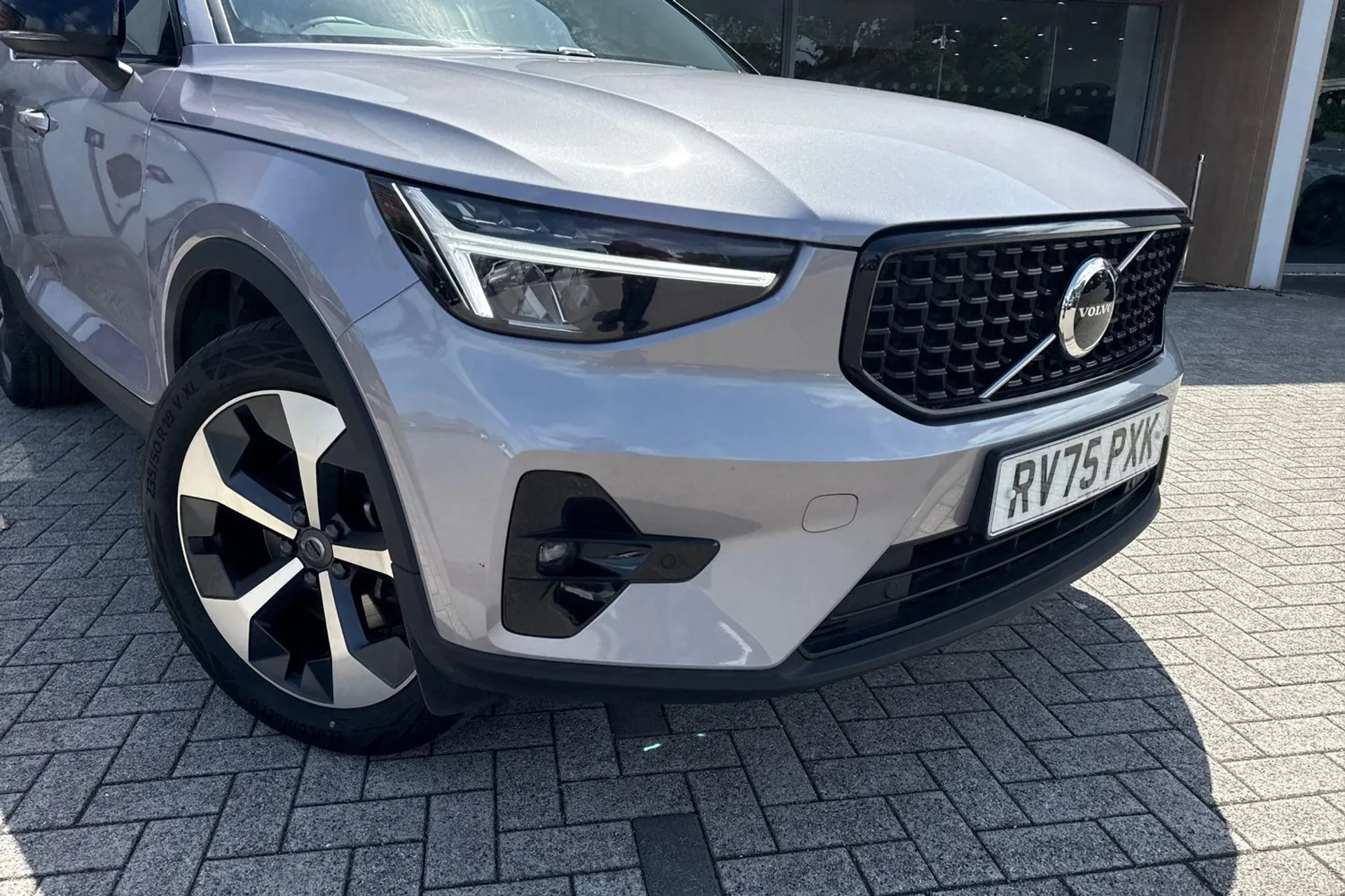 Volvo XC40 thumbnail image number 7