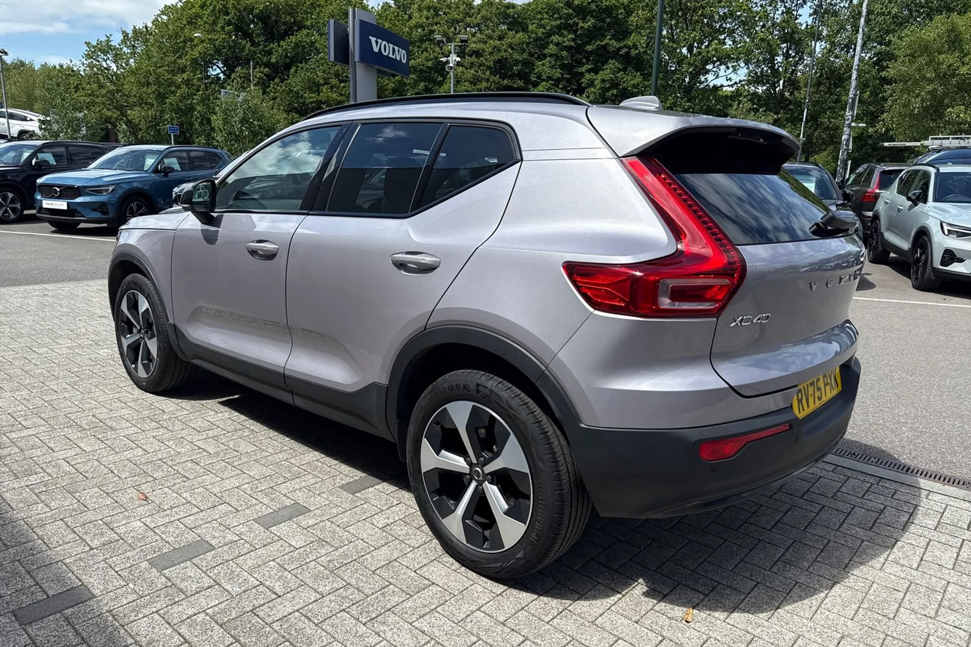 Volvo XC40 thumbnail image number 10