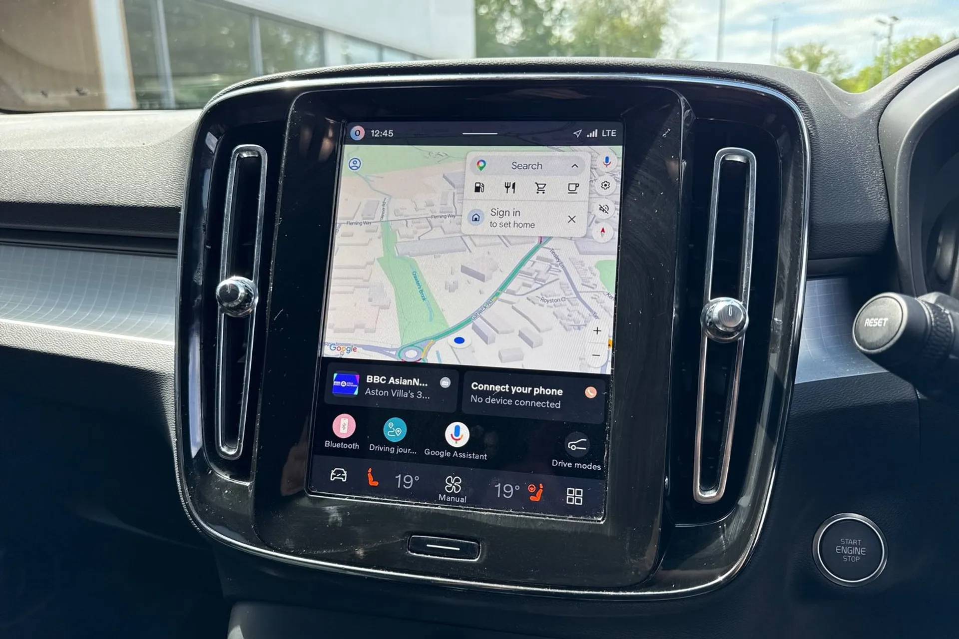 Volvo XC40 thumbnail image number 5