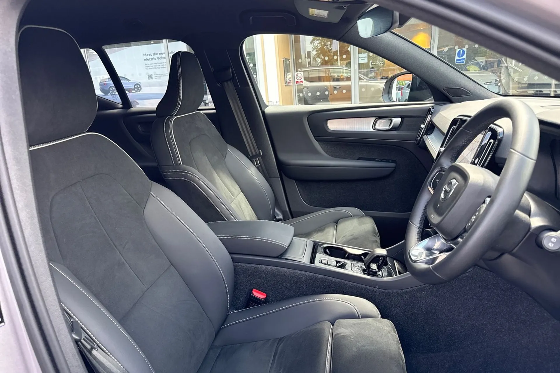Volvo XC40 thumbnail image number 26