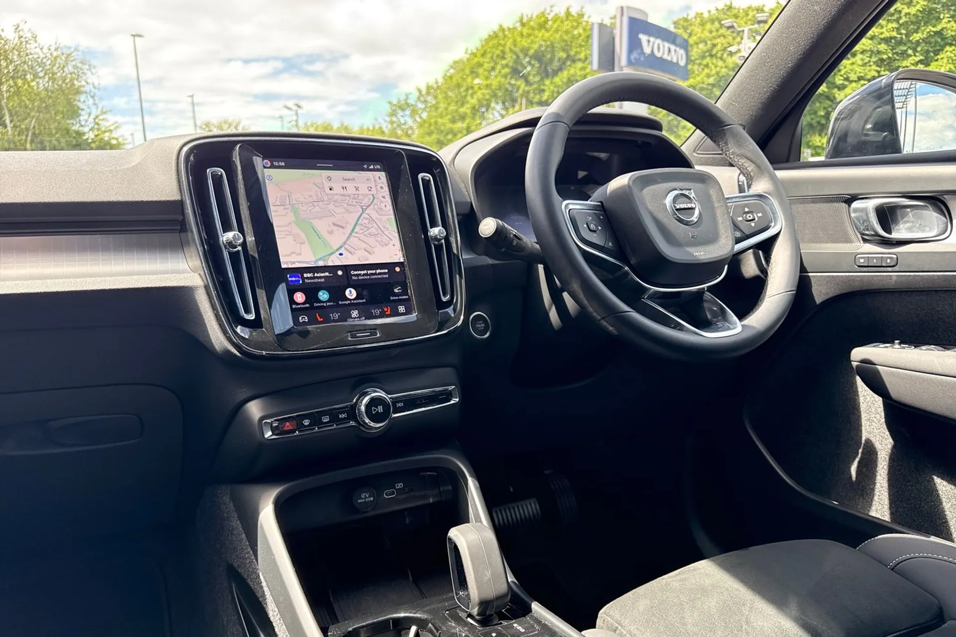 Volvo XC40 thumbnail image number 35