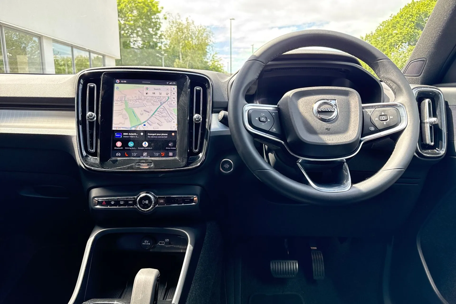 Volvo XC40 thumbnail image number 34