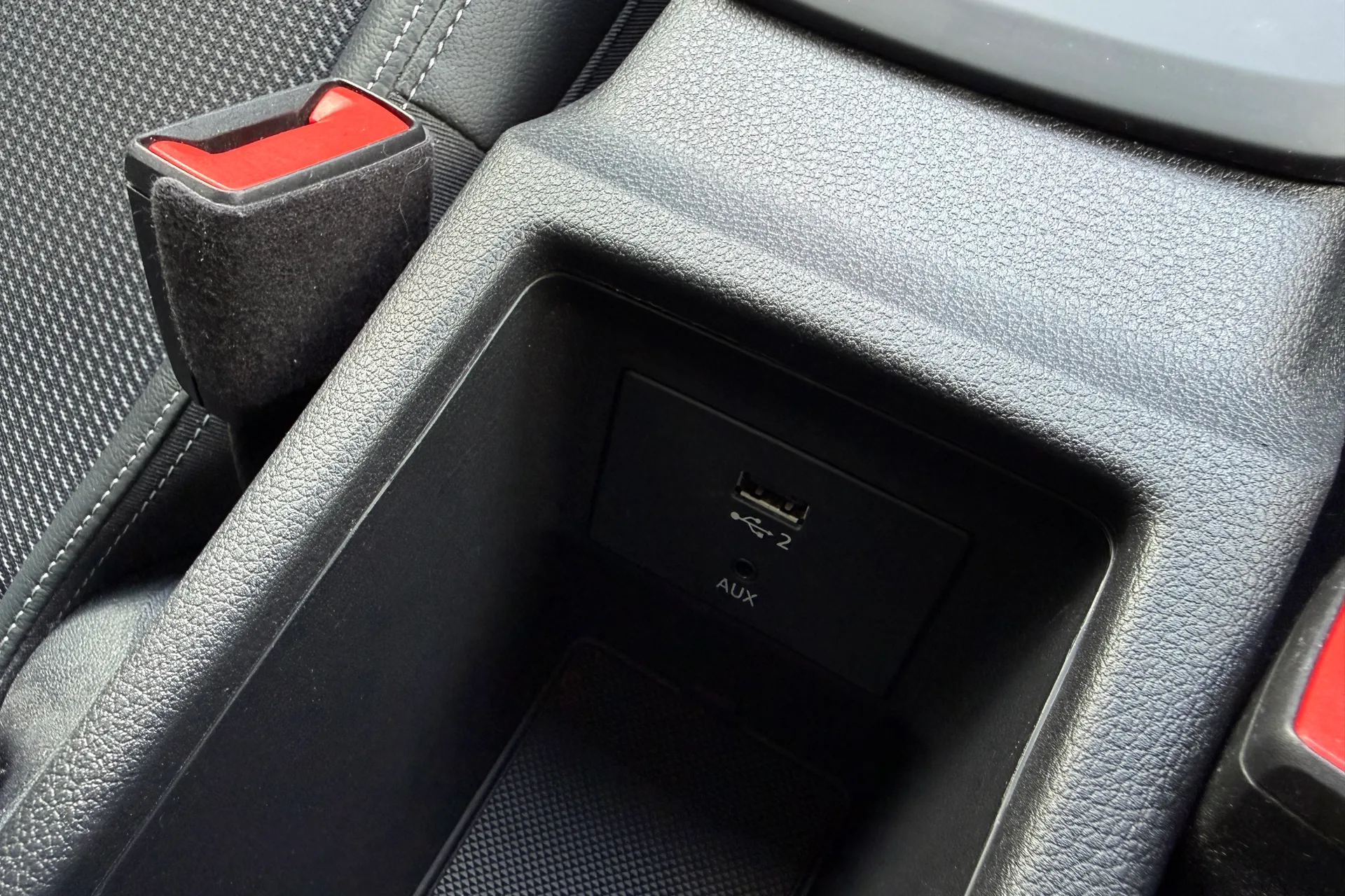 Audi Q2 thumbnail image number 48