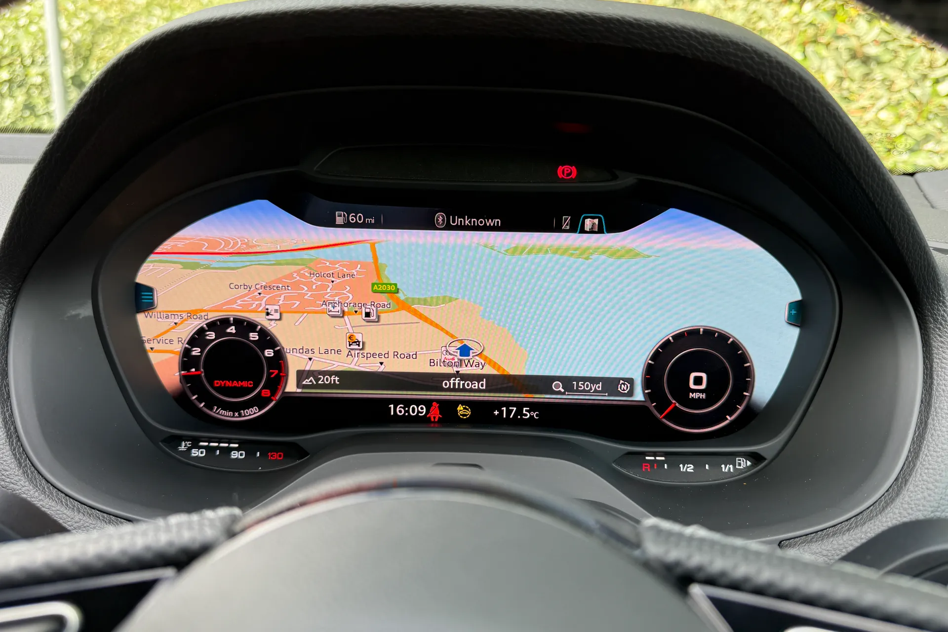 Audi Q2 thumbnail image number 3