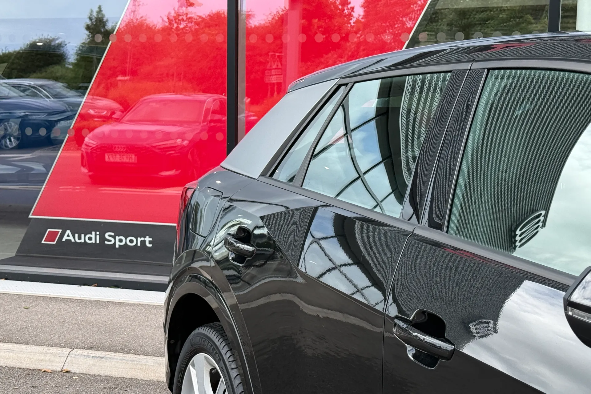 Audi Q2 thumbnail image number 12