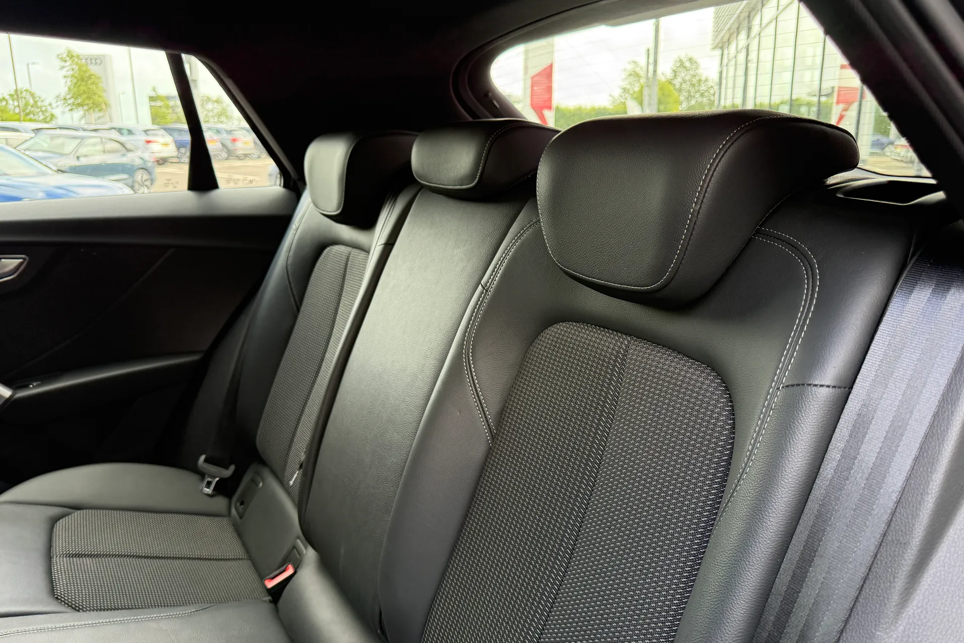 Audi Q2 thumbnail image number 43