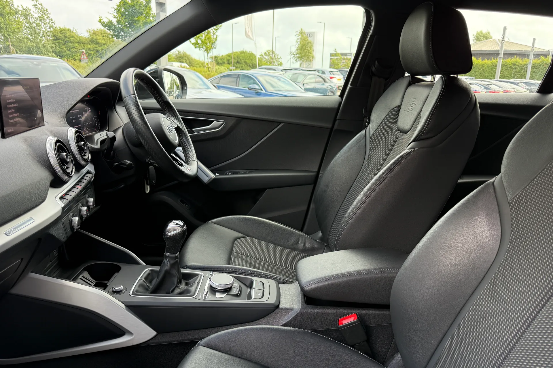 Audi Q2 thumbnail image number 42