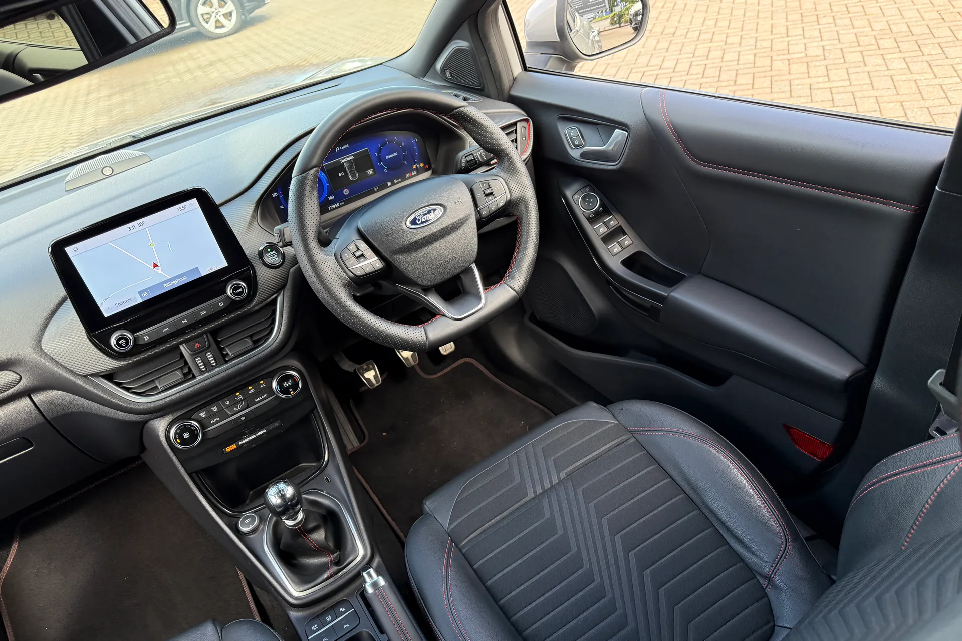 FORD PUMA thumbnail image number 37