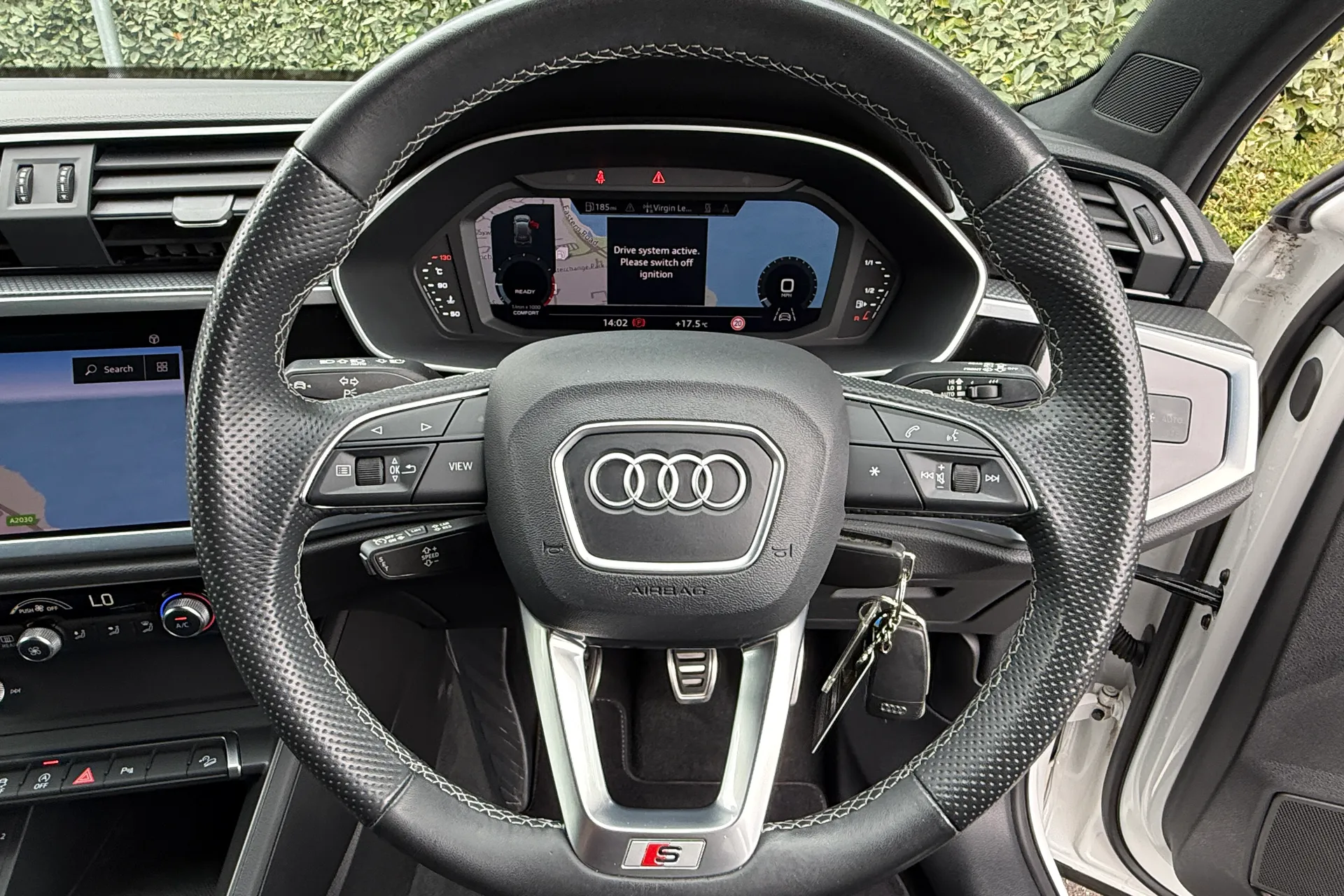 Audi Q3 thumbnail image number 11