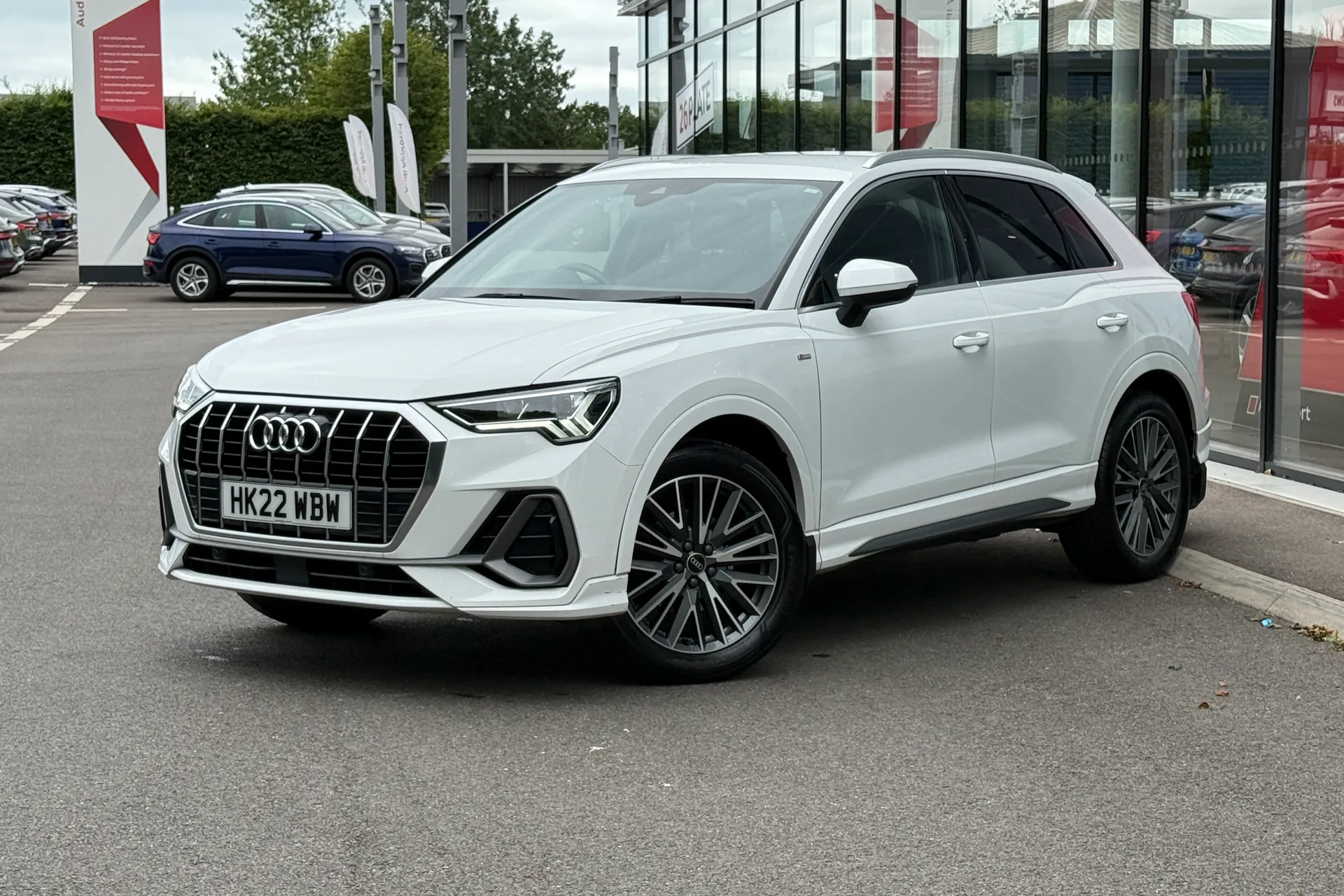 Audi Q3 thumbnail image number 7