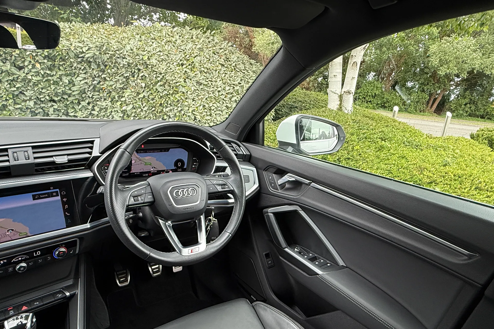 Audi Q3 thumbnail image number 53