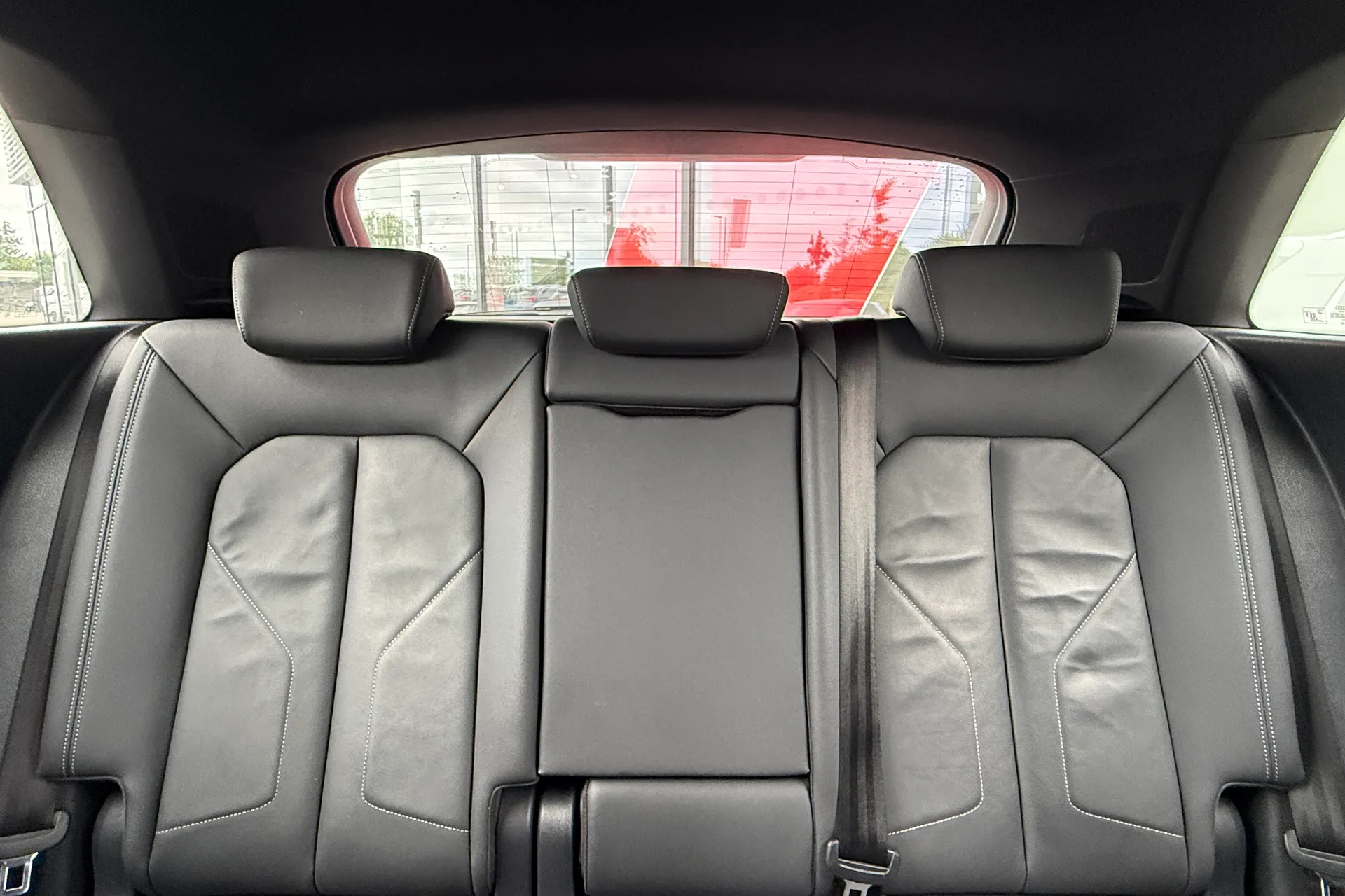 Audi Q3 thumbnail image number 48