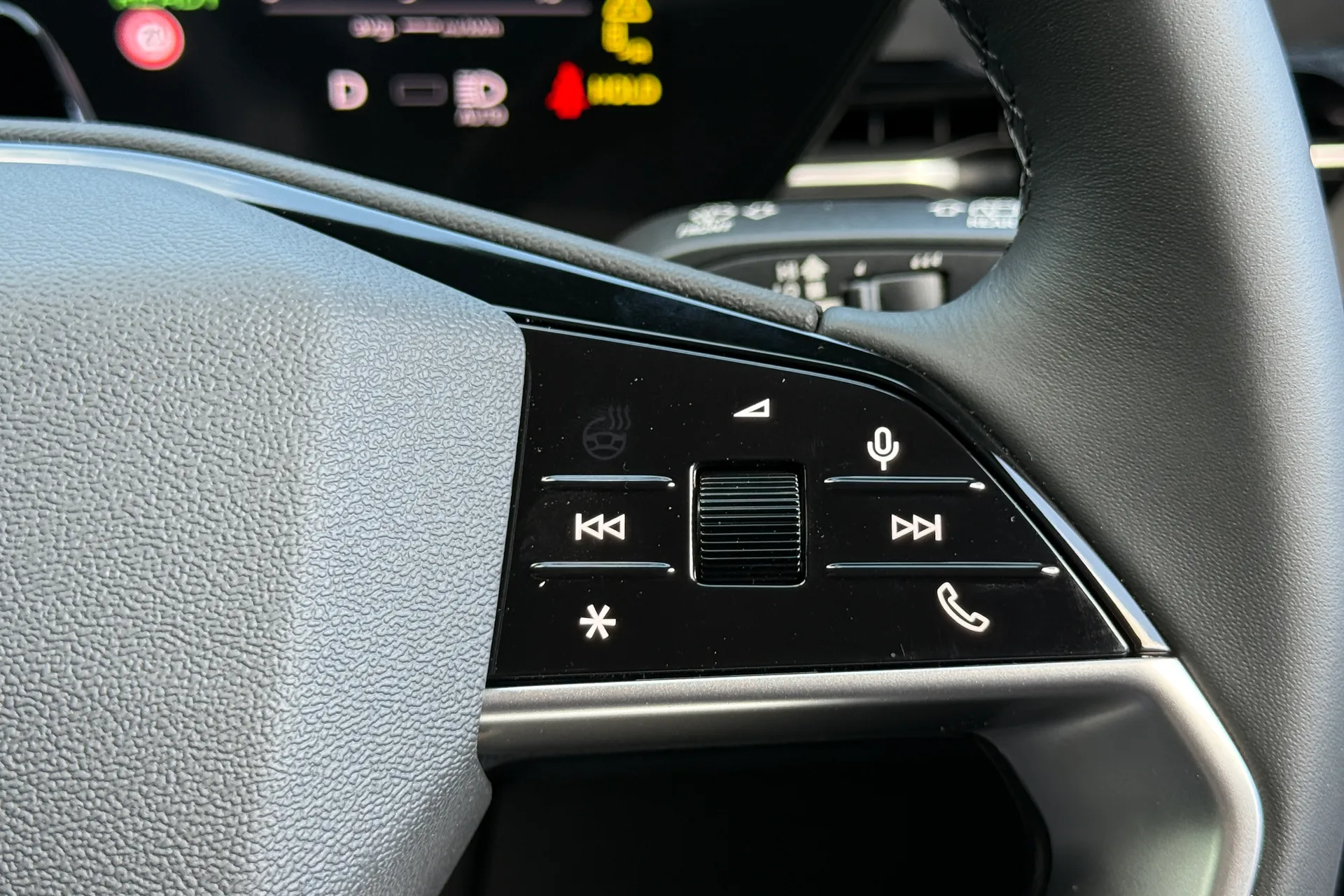Audi Q6 thumbnail image number 51