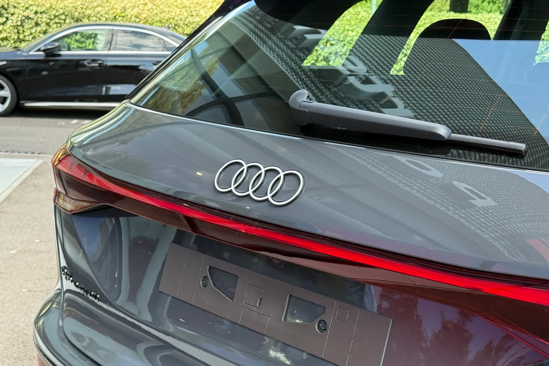 Audi Q6 thumbnail image number 33