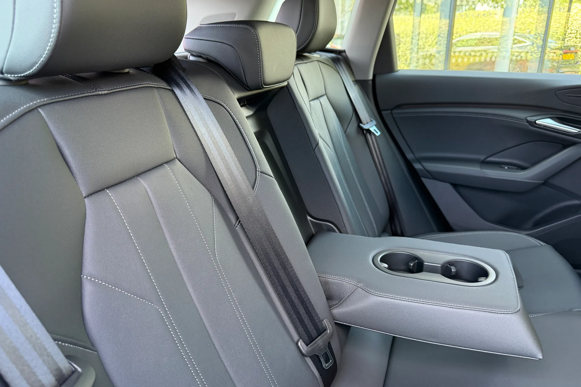 Audi Q6 thumbnail image number 46