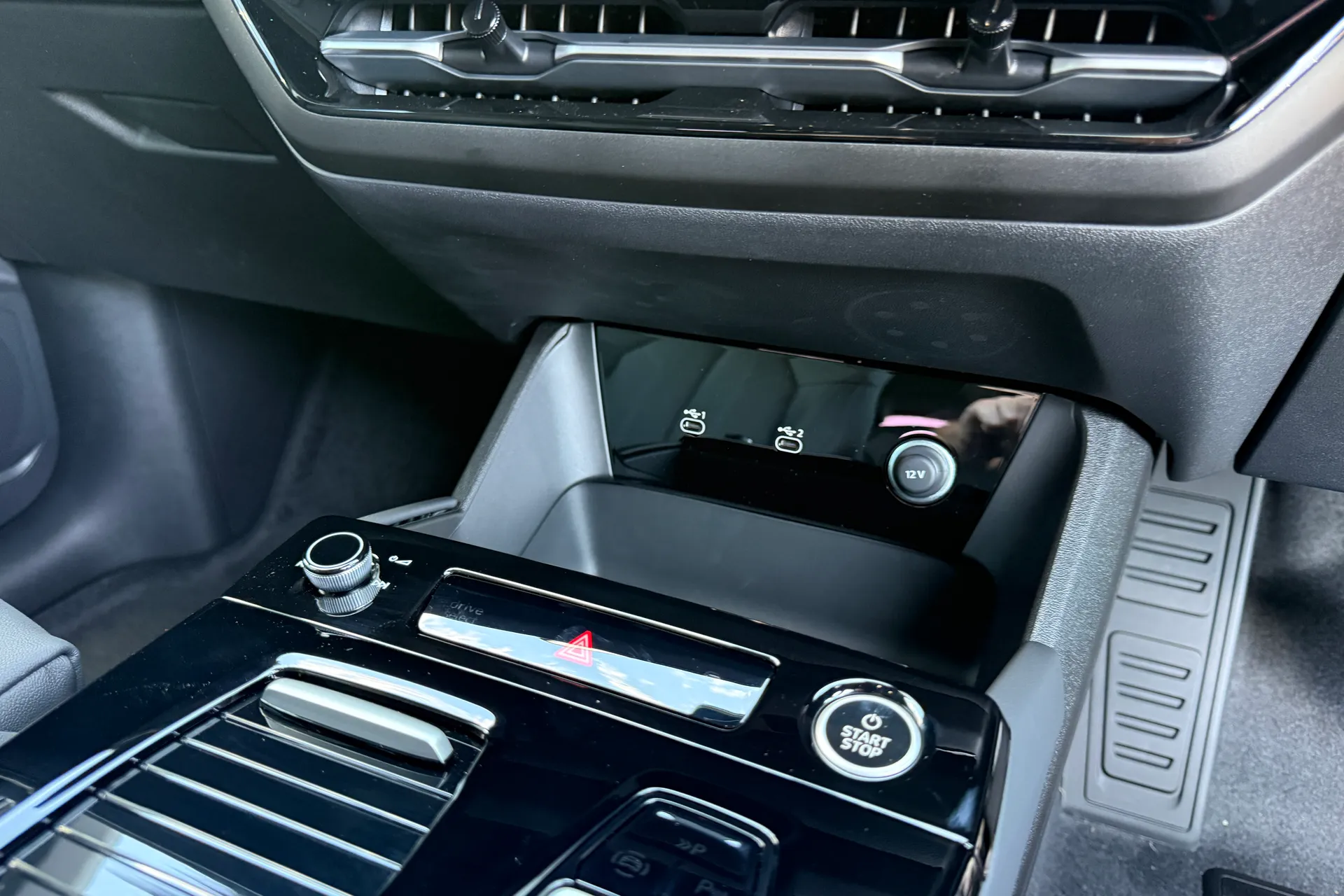 Audi Q6 thumbnail image number 29