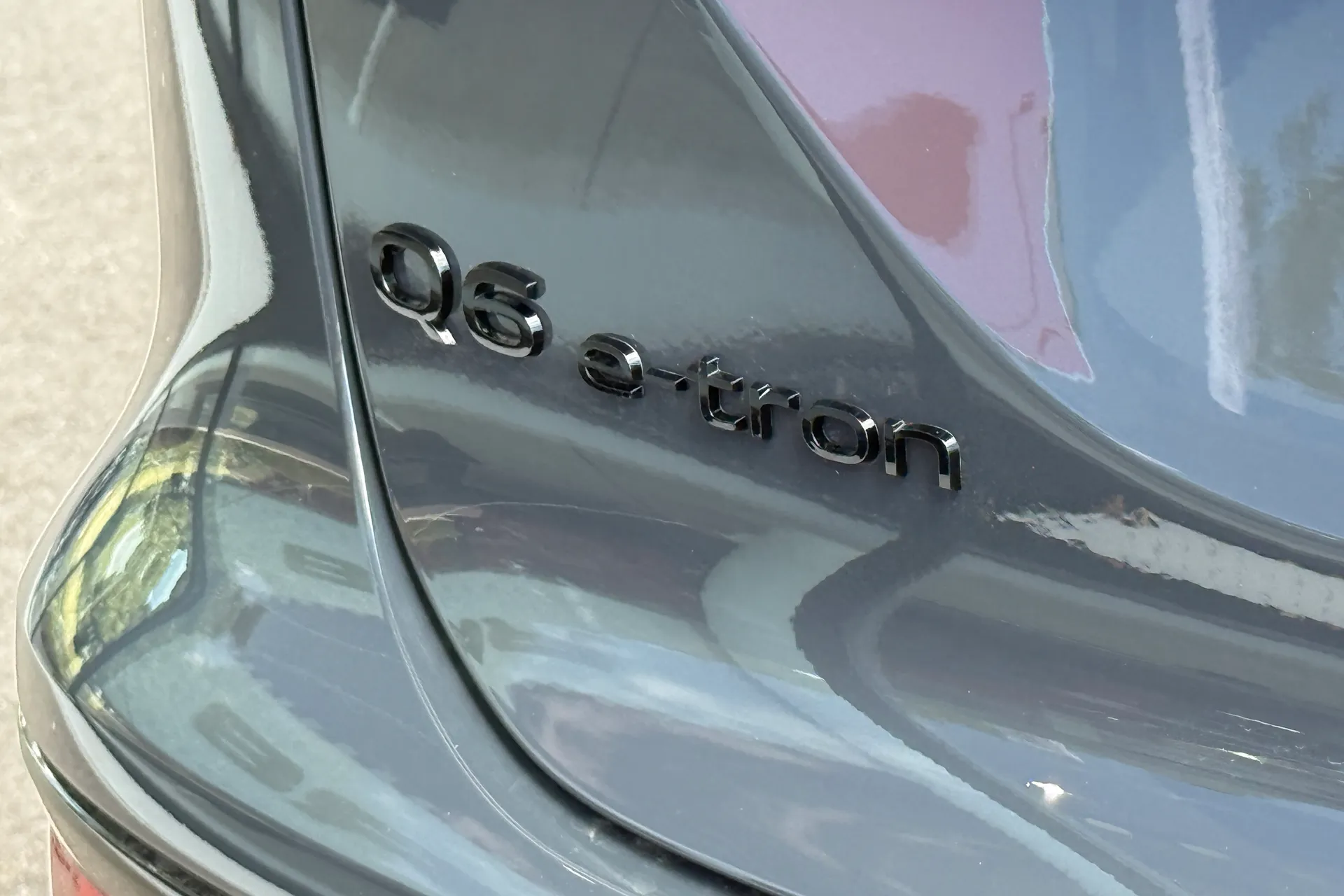 Audi Q6 thumbnail image number 35