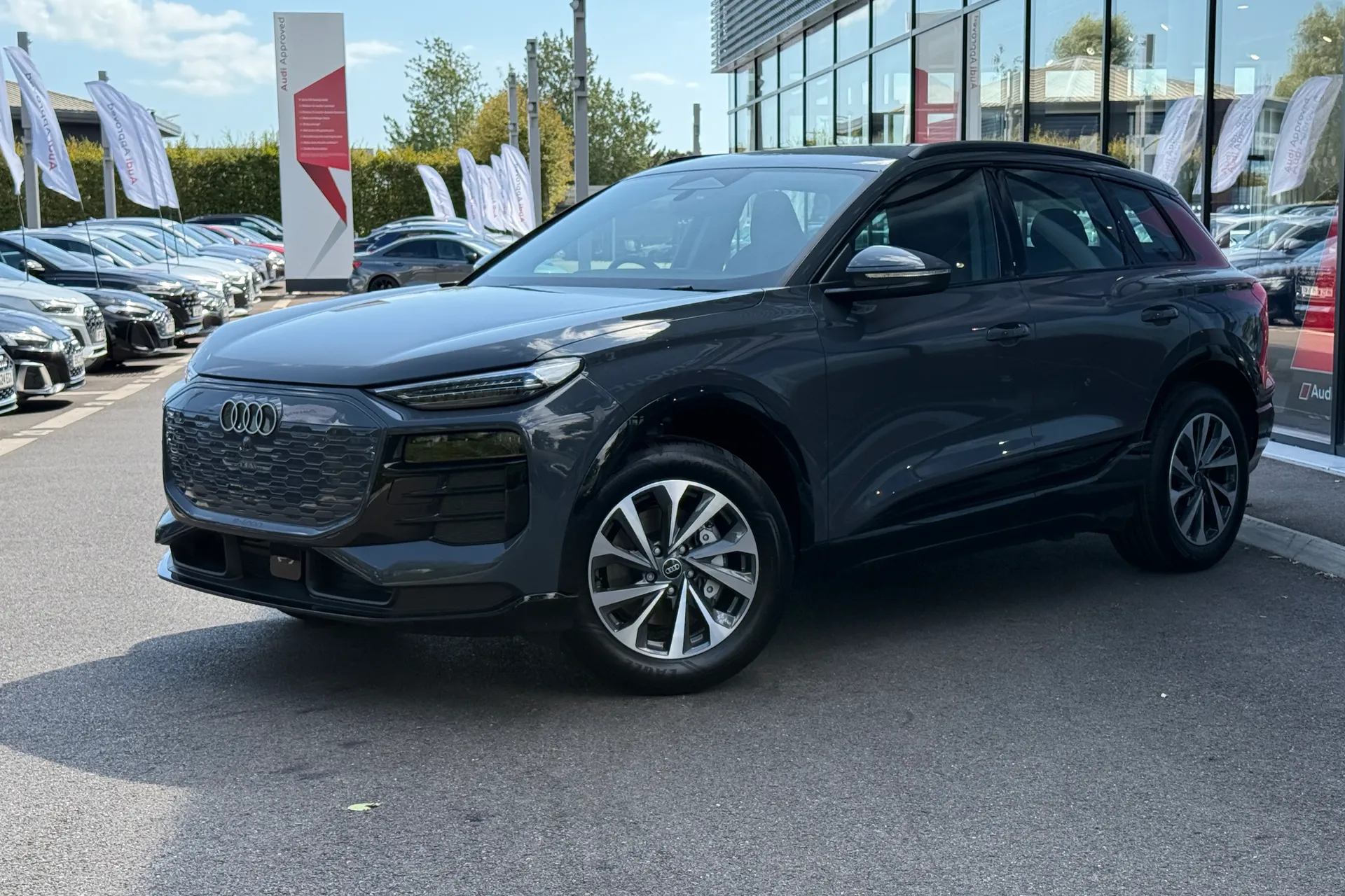 Audi Q6 thumbnail image number 7