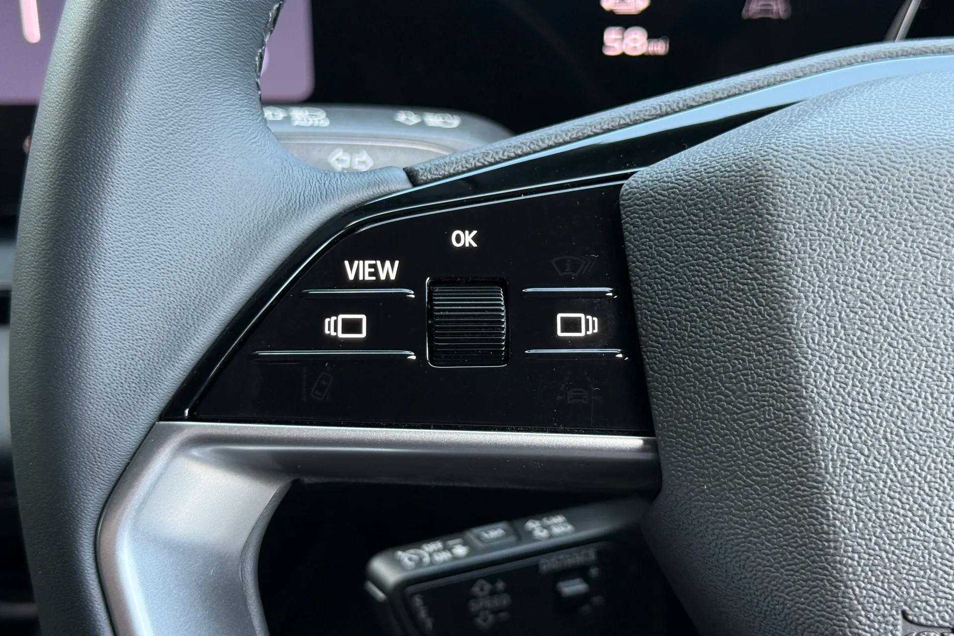 Audi Q6 thumbnail image number 50
