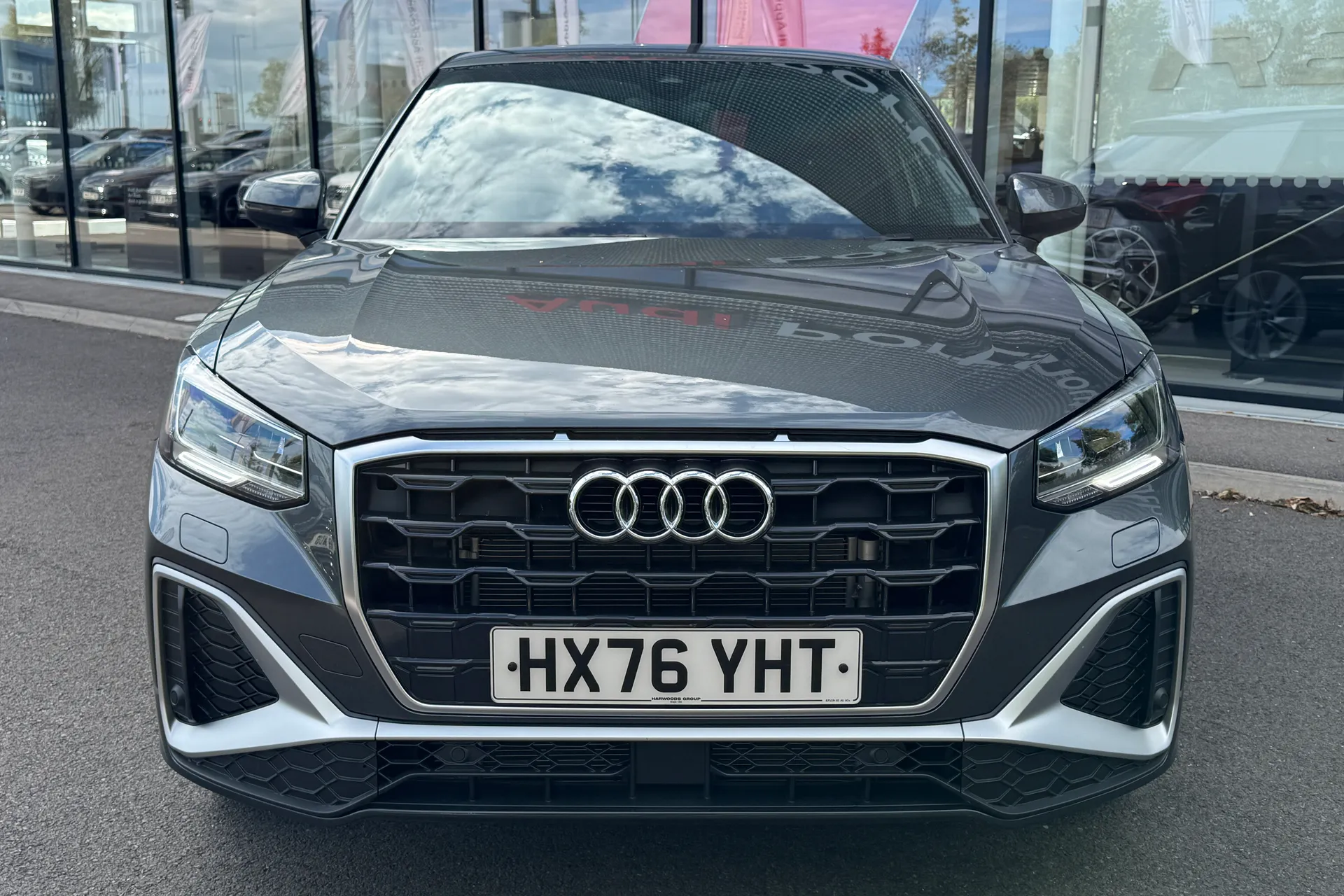 Audi Q2 thumbnail image number 11