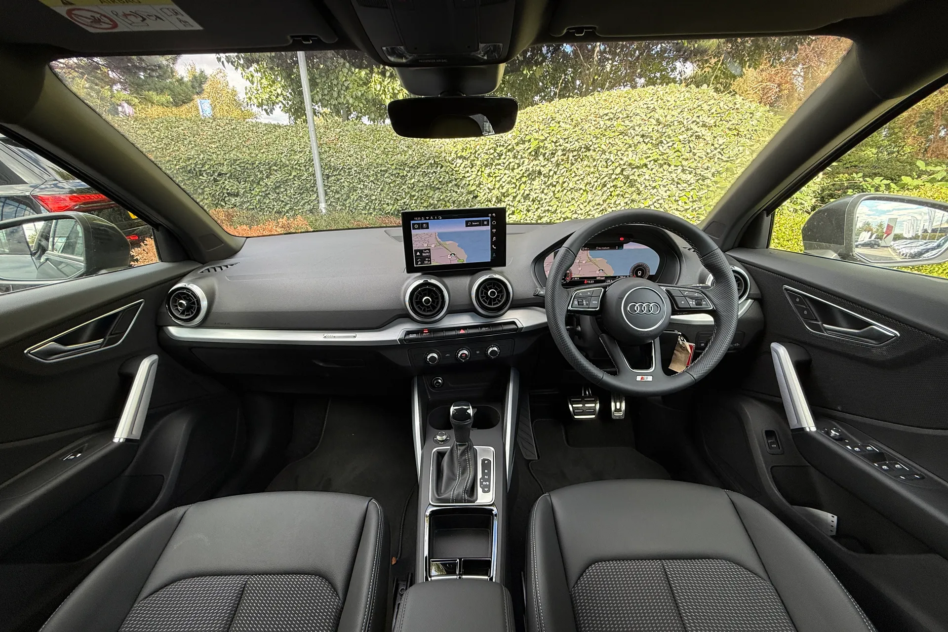 Audi Q2 thumbnail image number 4