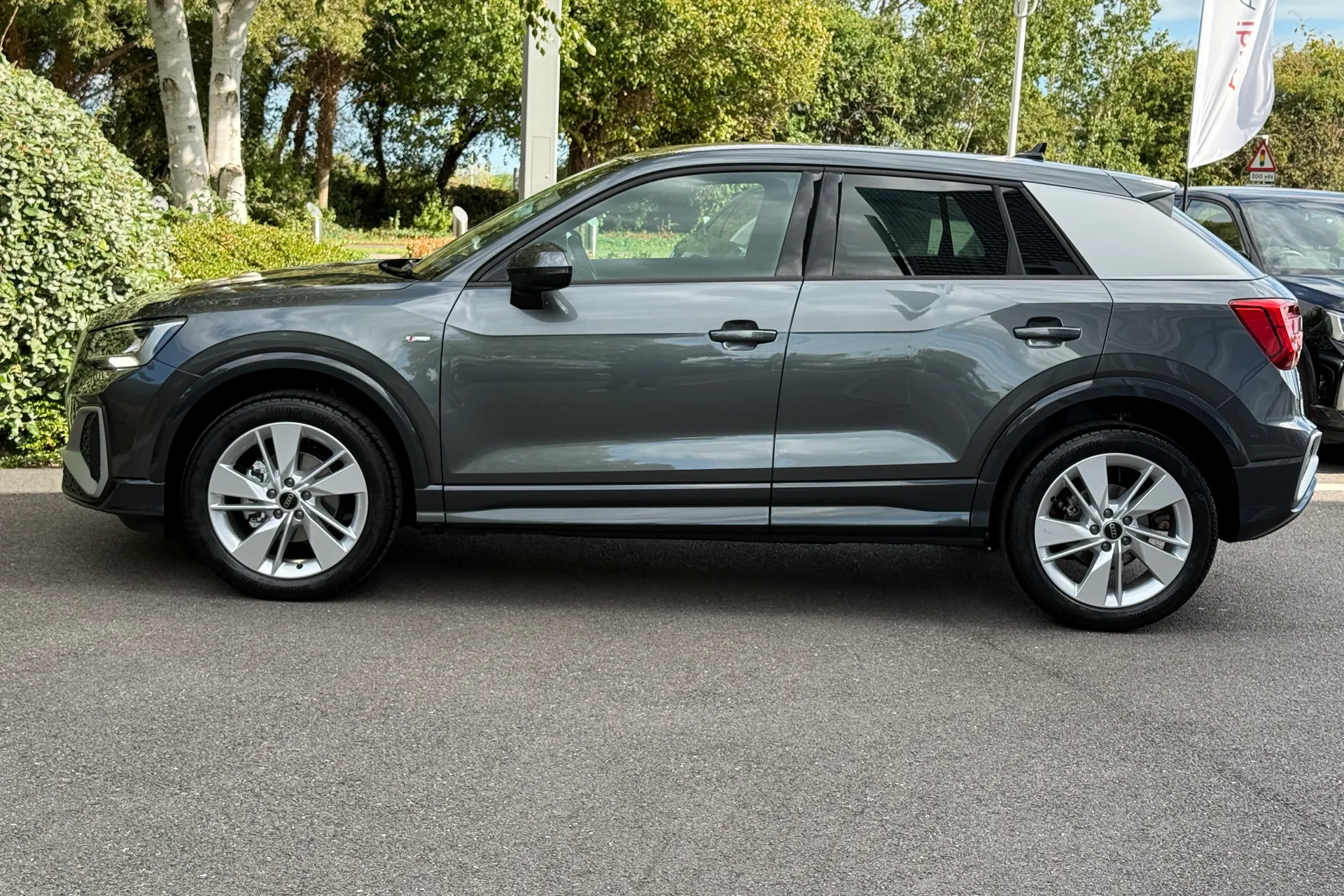 Audi Q2 thumbnail image number 28
