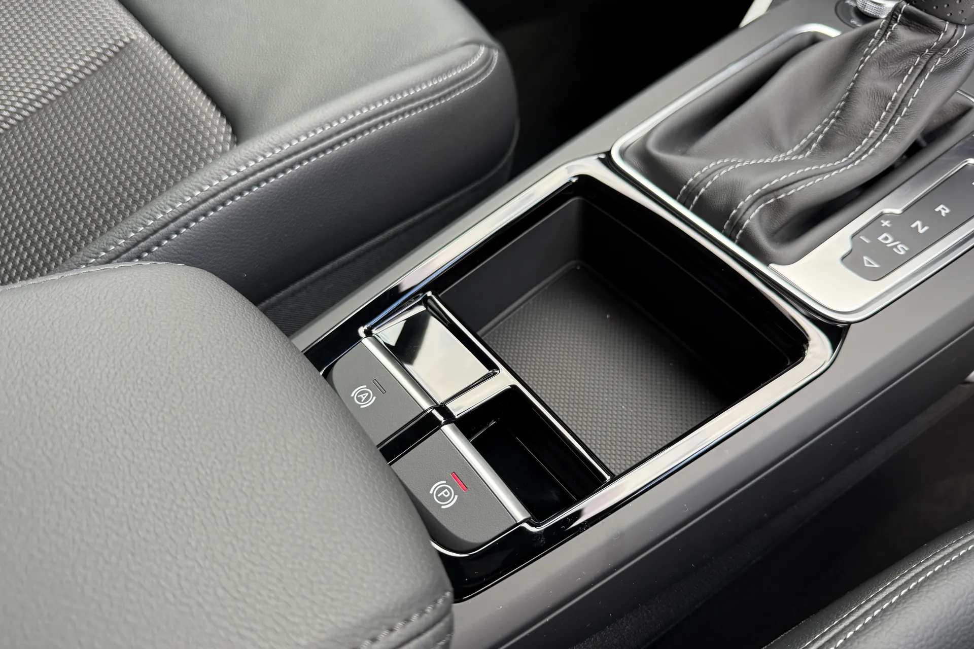 Audi Q2 thumbnail image number 29