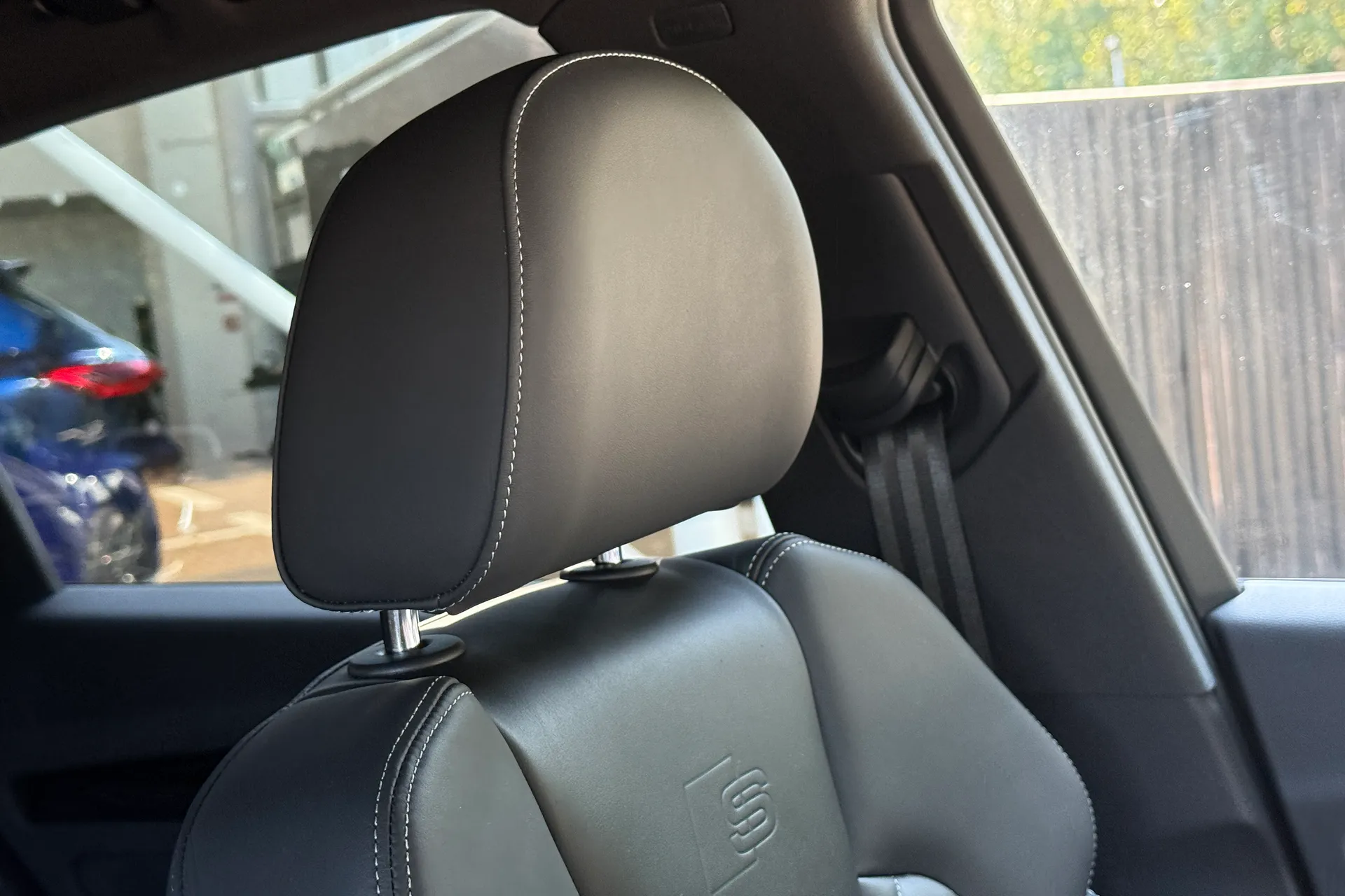 Audi Q5 thumbnail image number 27