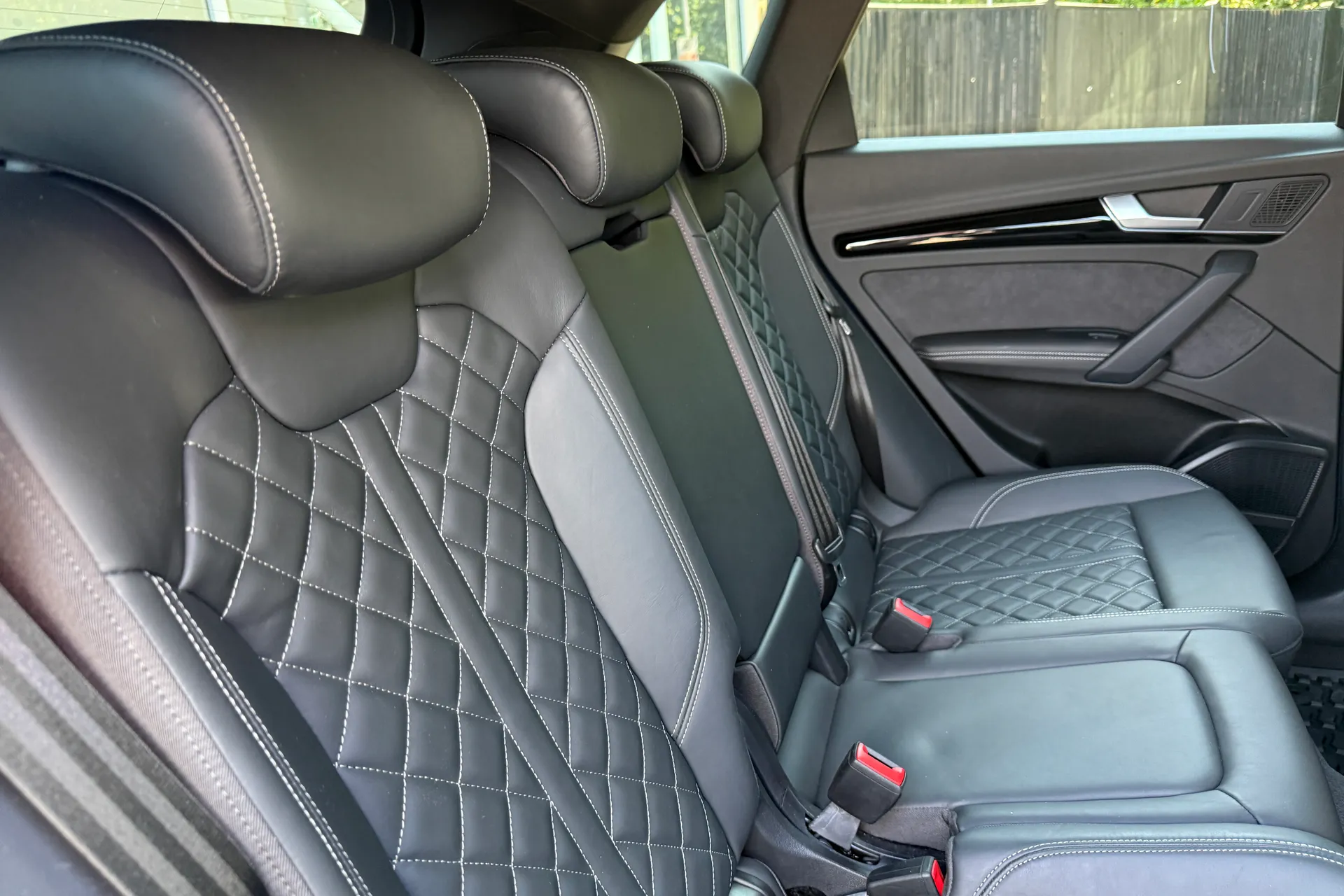 Audi Q5 thumbnail image number 36