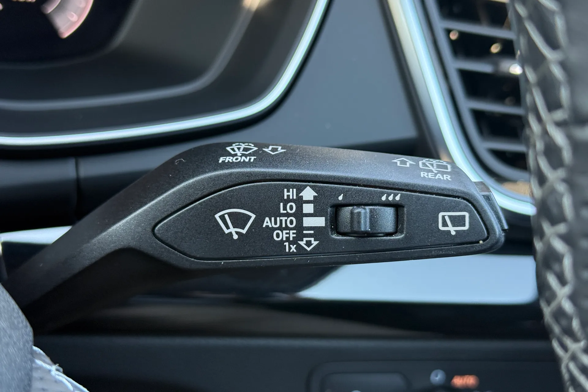 Audi Q5 thumbnail image number 20