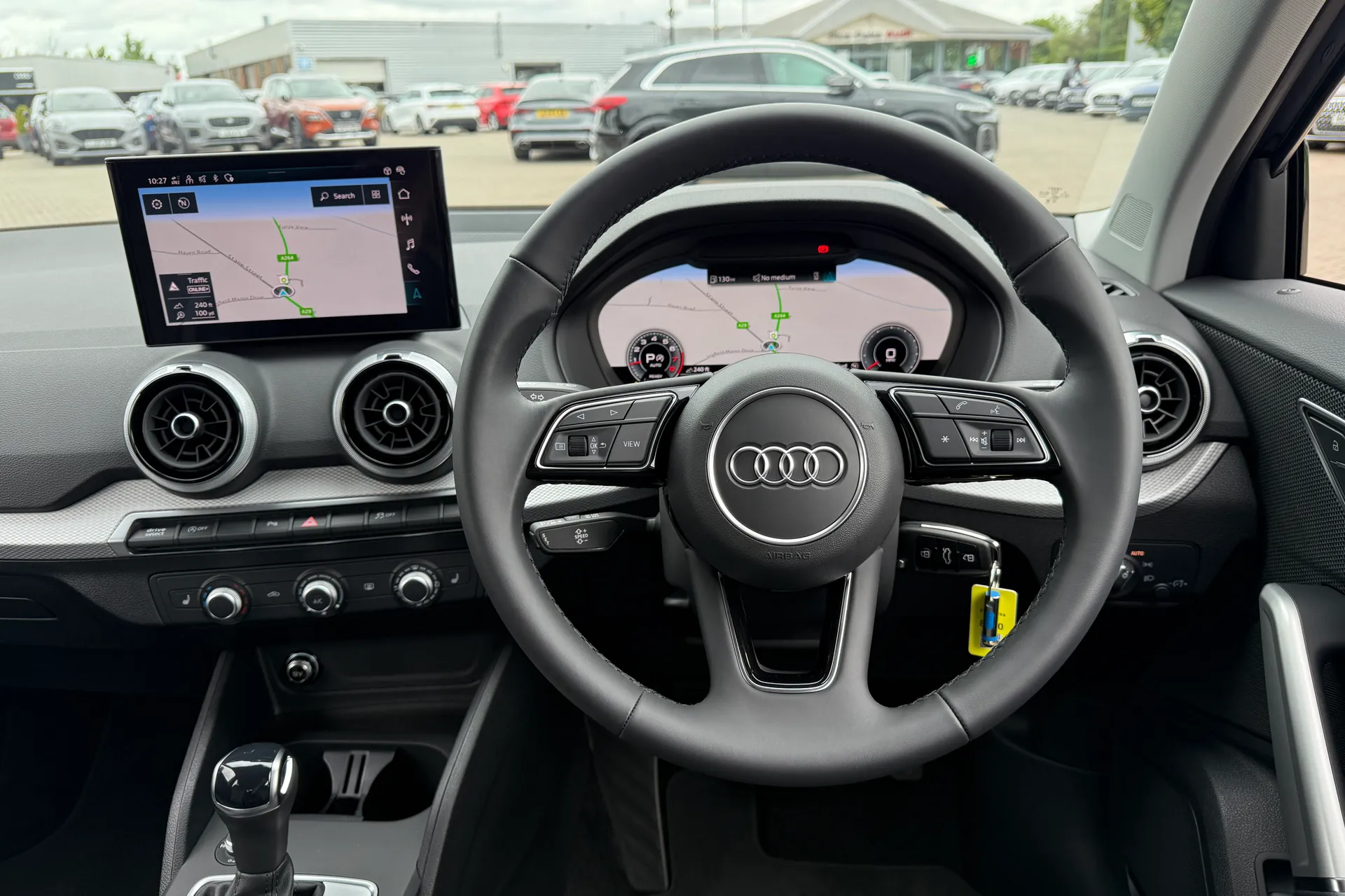 Audi Q2 thumbnail image number 6