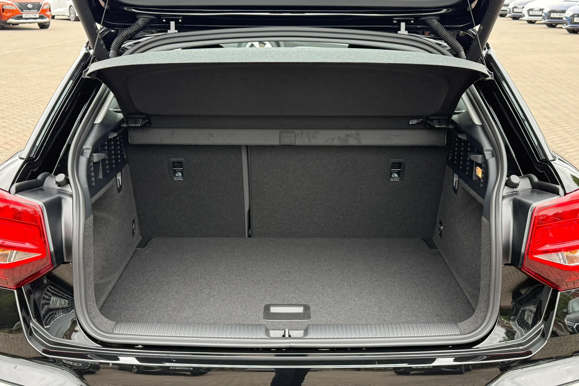 Audi Q2 thumbnail image number 32