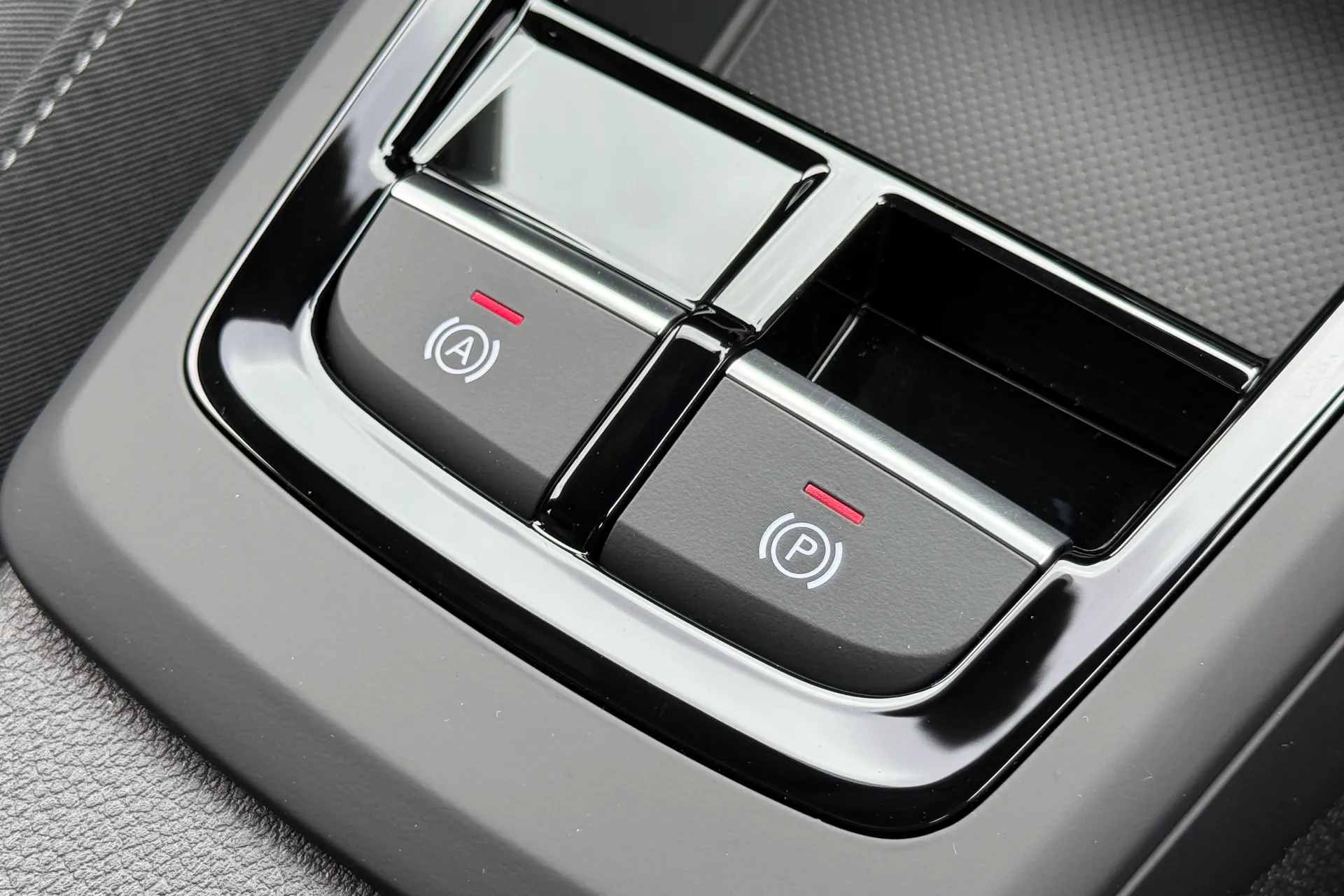 Audi Q2 thumbnail image number 38