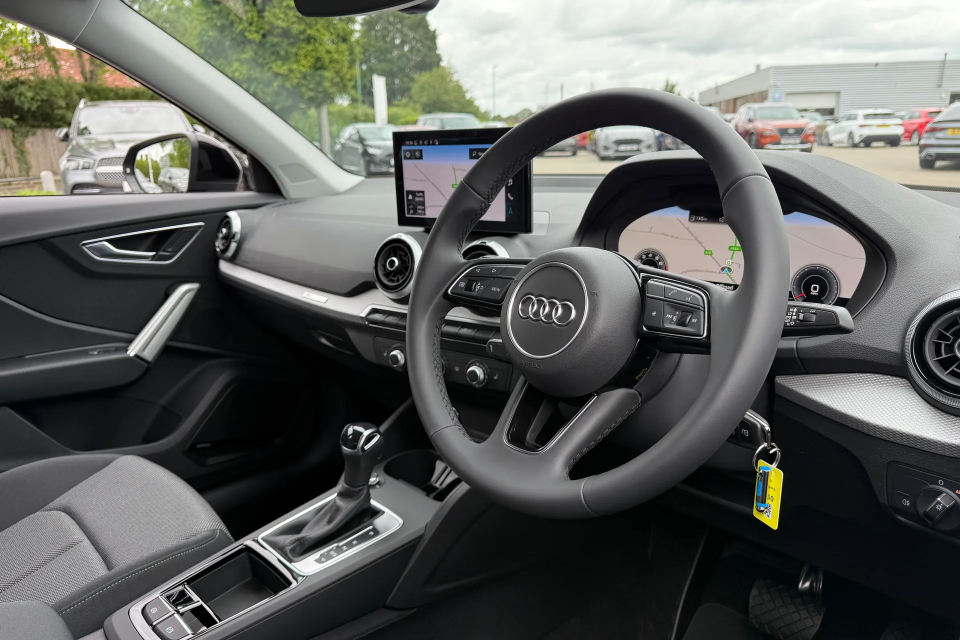Audi Q2 thumbnail image number 25