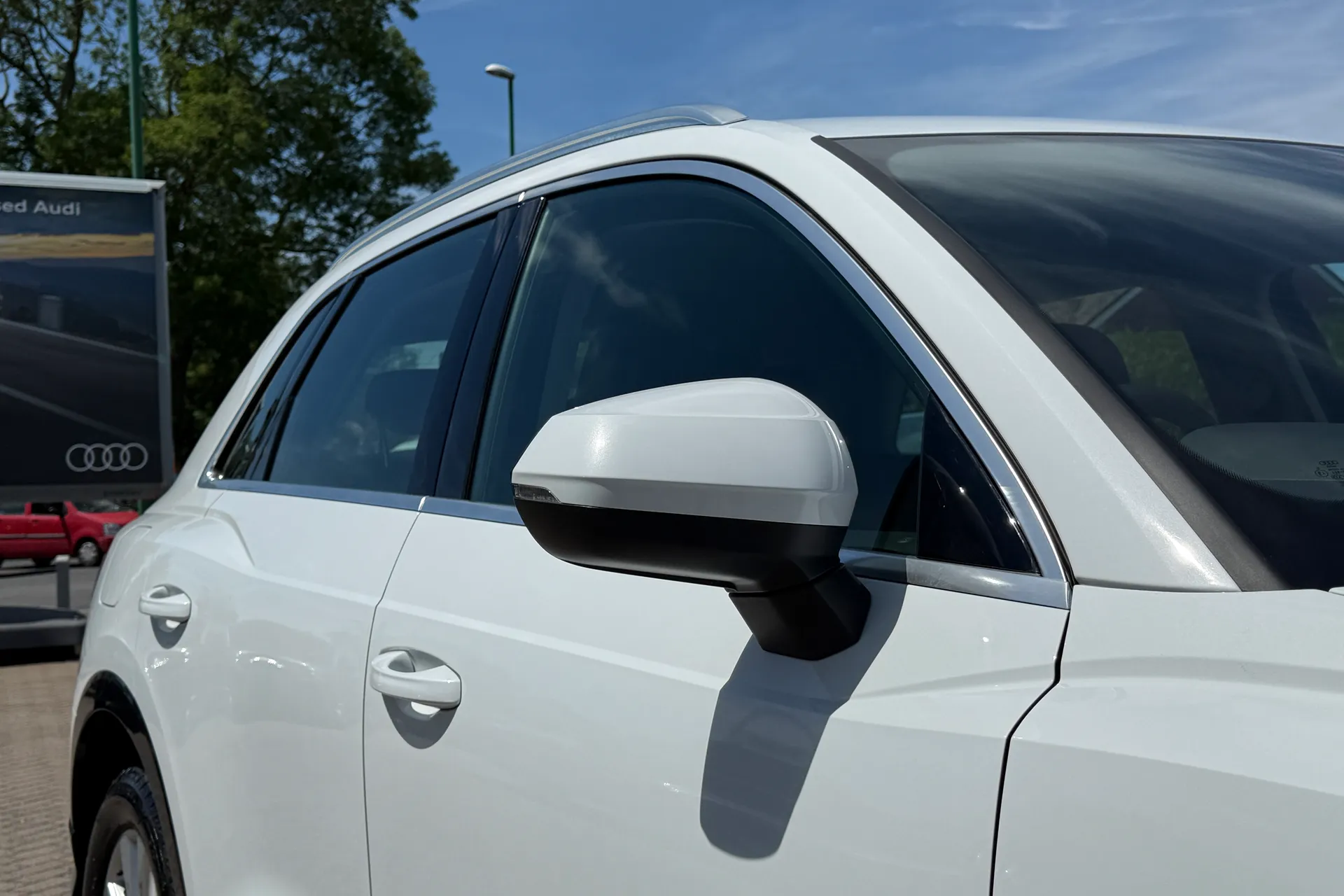Audi Q3 thumbnail image number 51