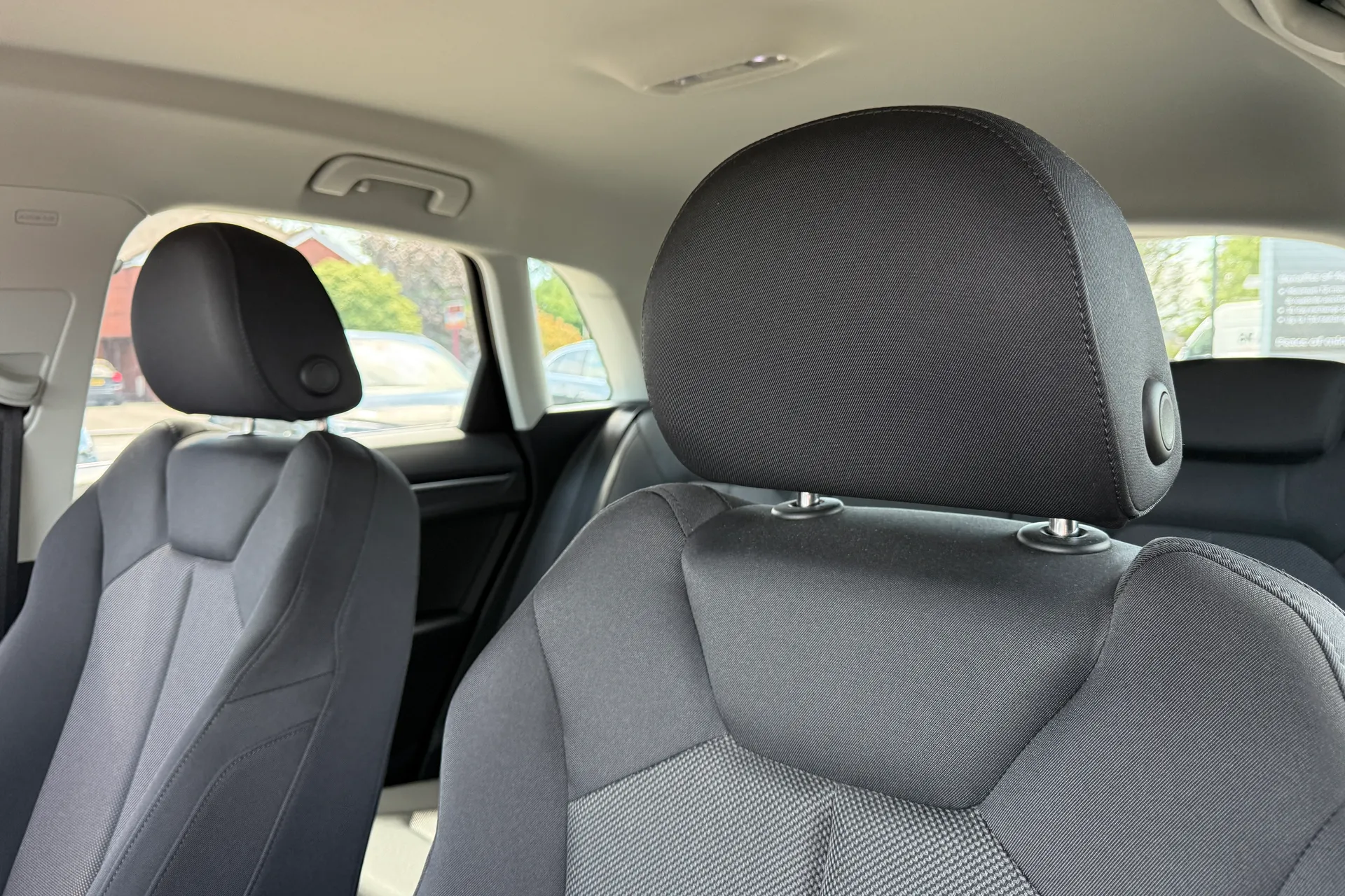 Audi Q3 thumbnail image number 34