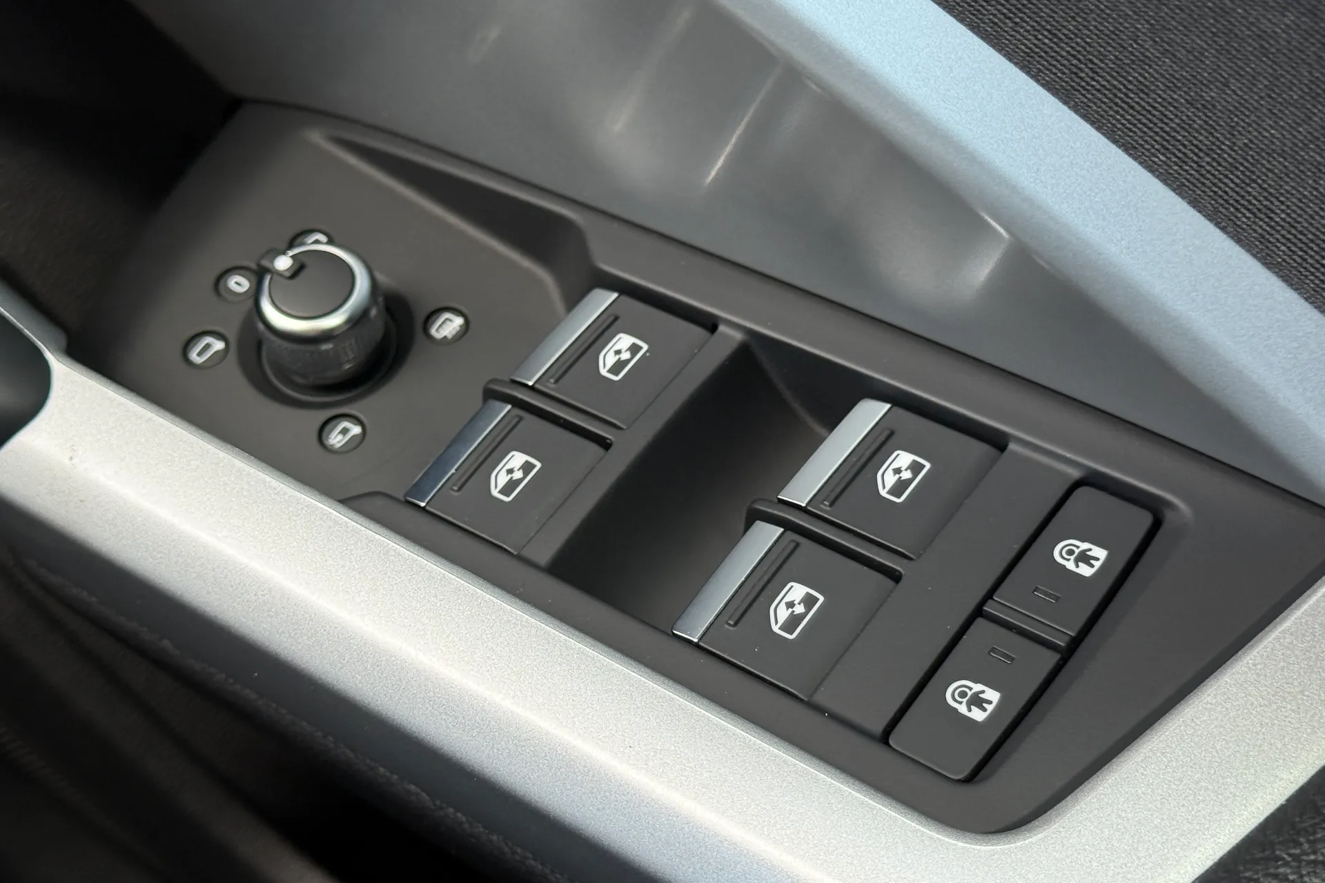Audi Q3 thumbnail image number 22
