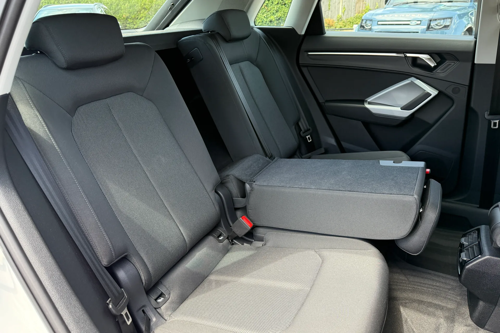 Audi Q3 thumbnail image number 49
