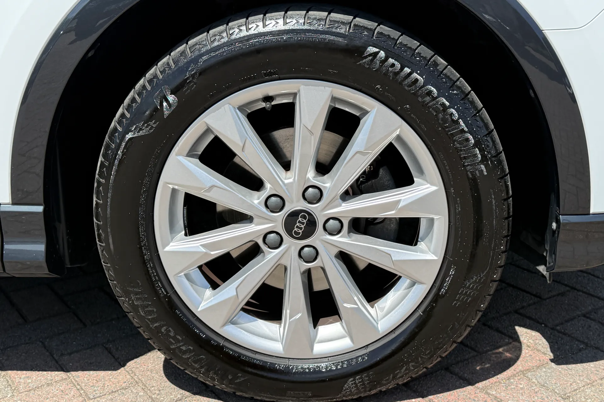 Audi Q3 thumbnail image number 50